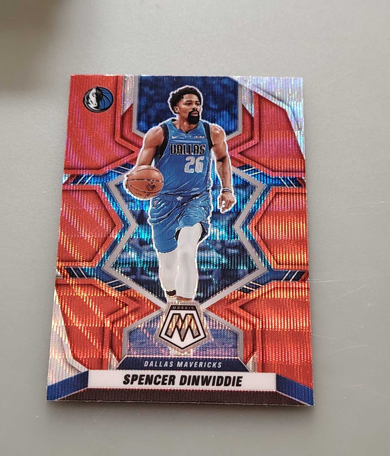 2022 Panini Mosaic Spencer Dinwiddie 【开心鱼】马赛克 斯宾塞丁维迪 独行侠 红波纹折 卡品如图 专收凑套必备 kxy