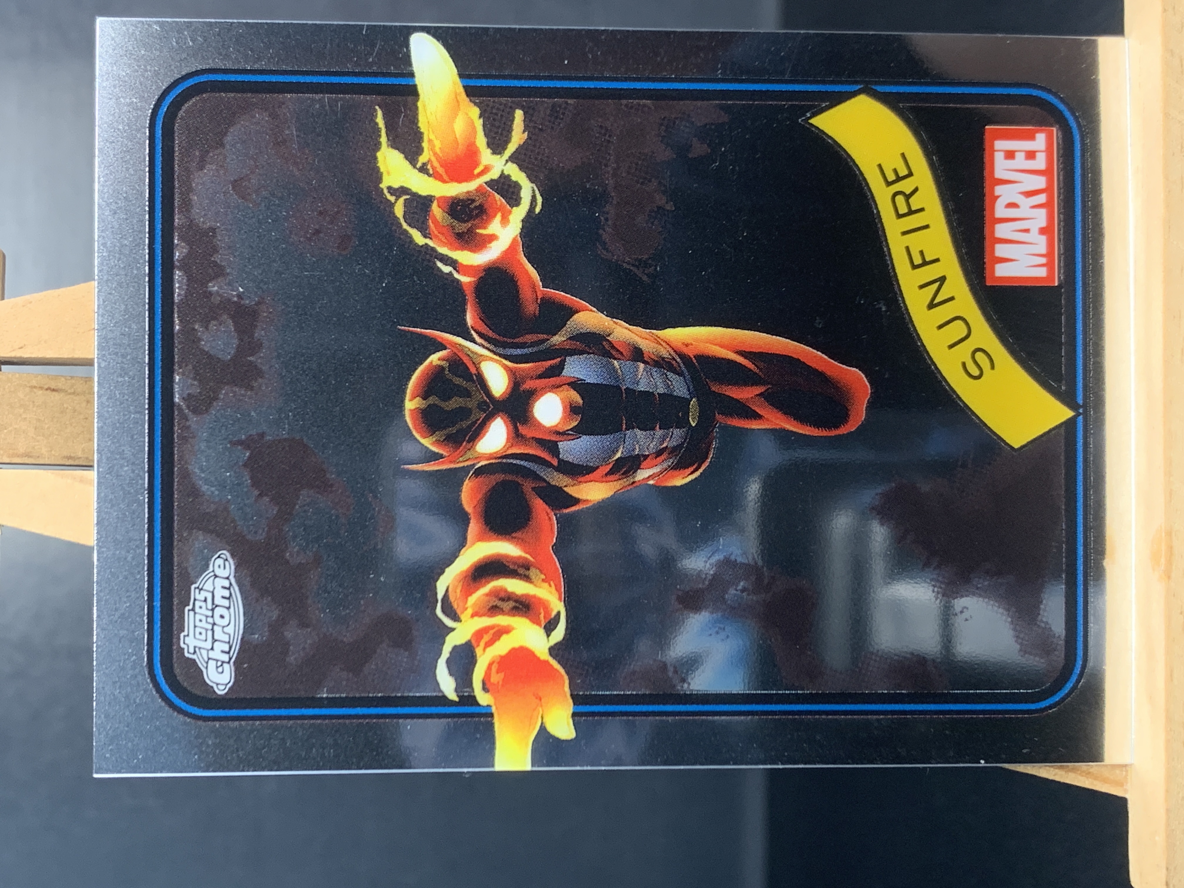 (B2) 2025 Topps 漫威 BASE 太阳火 实卡好看 收藏凑套必备 卡品如图 !!!
