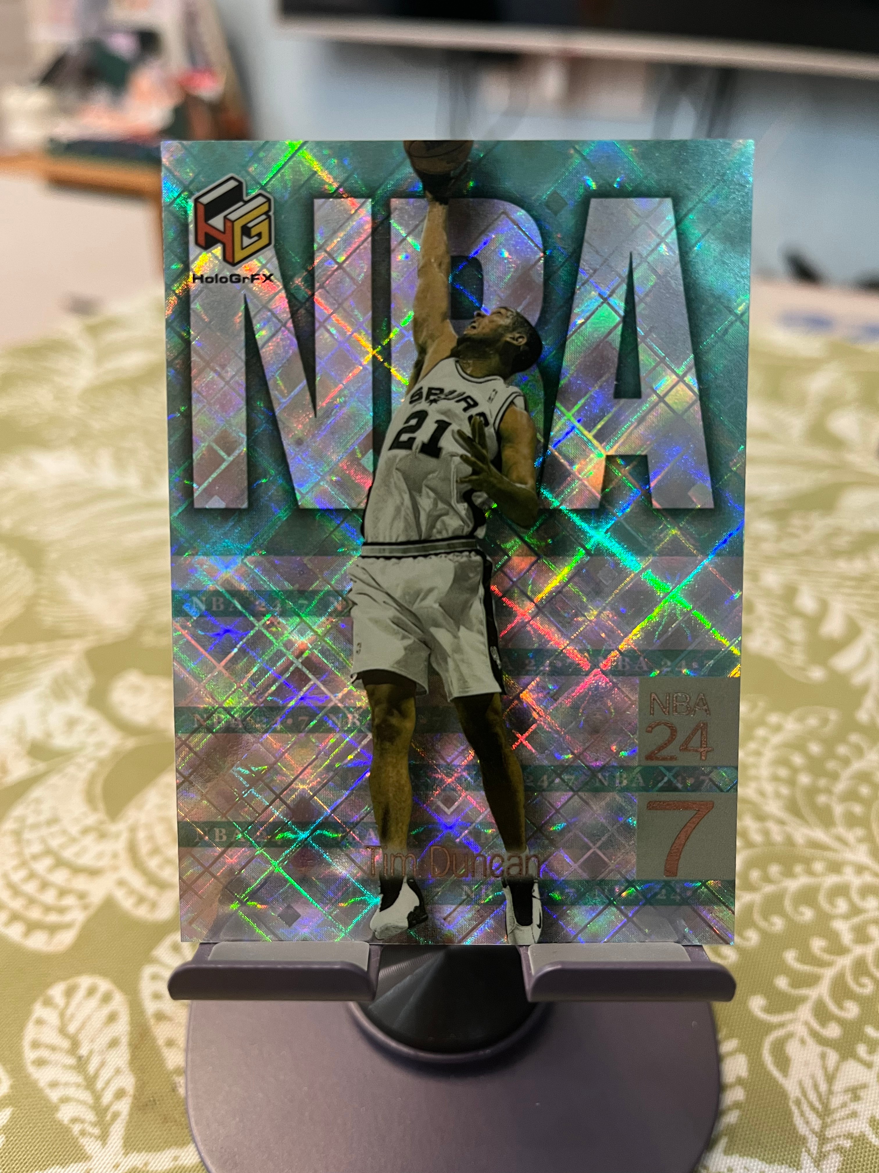 1999 Upper Deck 老卡 老特 Tim Duncan 蒂姆 邓肯 石佛 马刺【折射 钻石折射质感 超闪 HoloGrFX】【边角瑕疵如图 介意勿拍】#1034