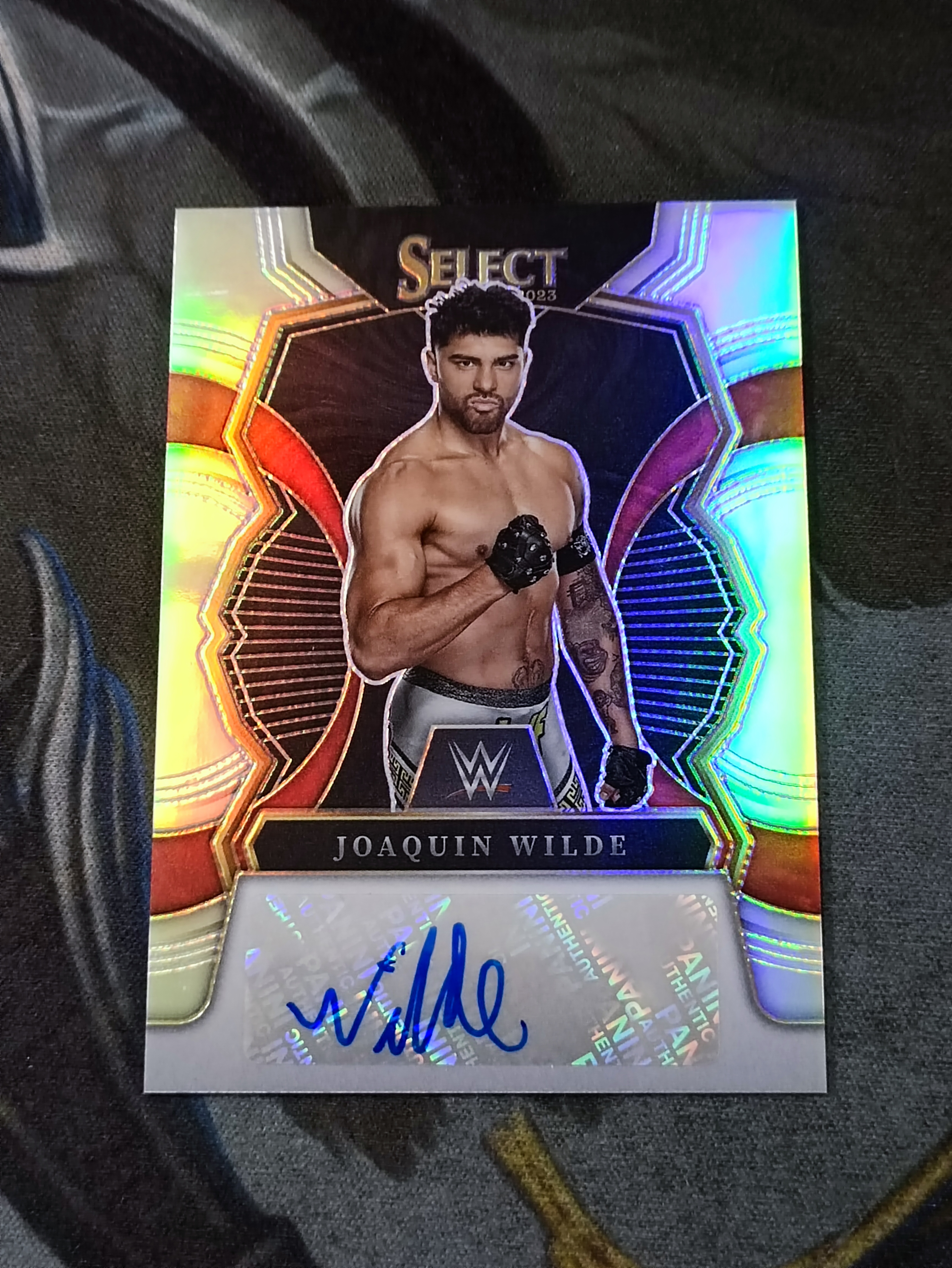 2023 Panini Select WWE Joaquin Wilde 华金 怀德 银折签 亲笔签名签字 WWE 职业摔角(品墨见大图微瑕)《苏州卡通》J【ANDY】