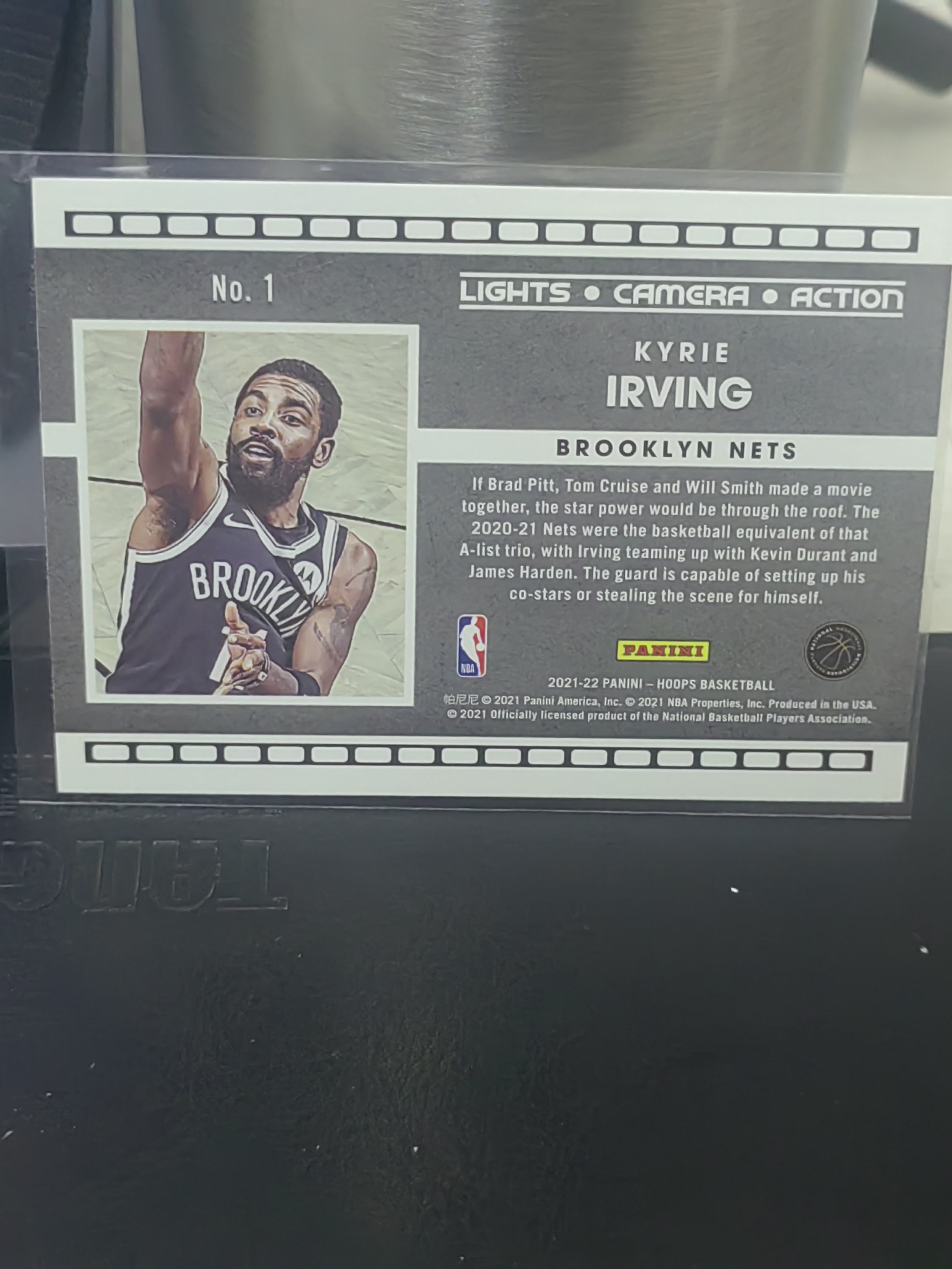 2021-22 Panini Hoops Kyrie Irving Hoops 凯里欧文 银标 LIGHTS CAMERA ACTION 第一张 篮 白边白角 不保卡品 卡品如图