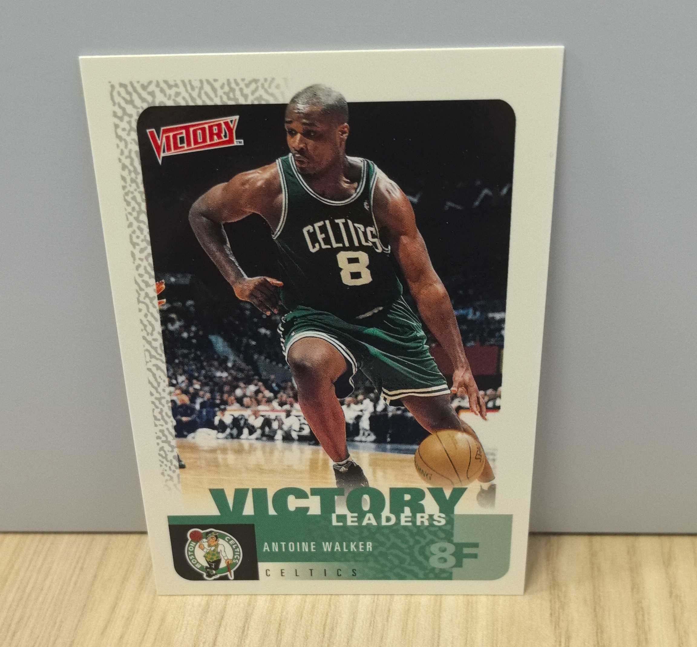 2000-01 Upper Deck Ultimate Victory Antoine Walker 安托万-沃克 胖头陀 凯尔特人全明星 先后效力于绿军 小牛 老鹰 热火 森林狼硬通货 极具收藏价值