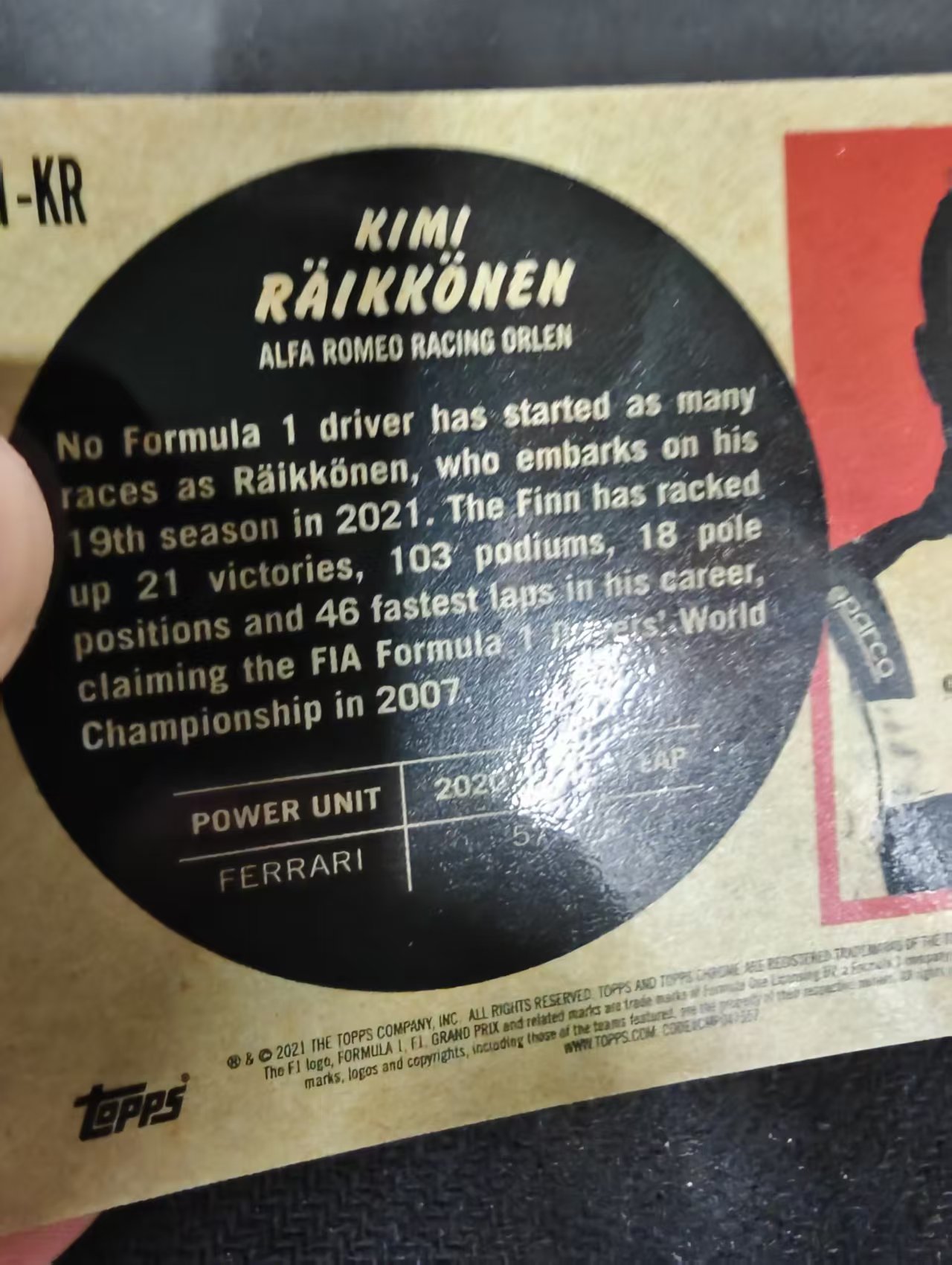 2021 Topps F1 Racing Kimi Raikkonen 基米 莱科宁 阿尔法罗密欧 方程式赛车 特卡 银折 划痕 边角瑕疵#KR