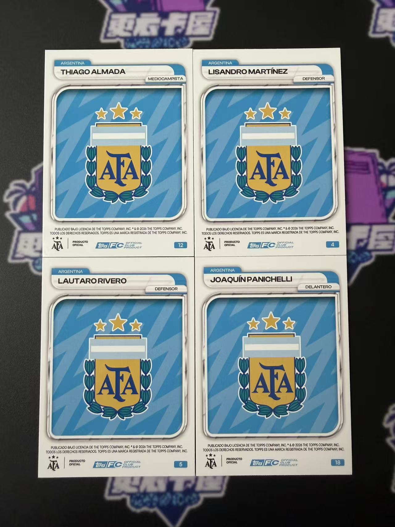 「更衣代卖」2025 topps 阿根廷 铁盒 队盒 带编 lot 阿尔马达 阿尔梅达 马丁内斯 劳塔罗 科雷亚 225 299 250 ...