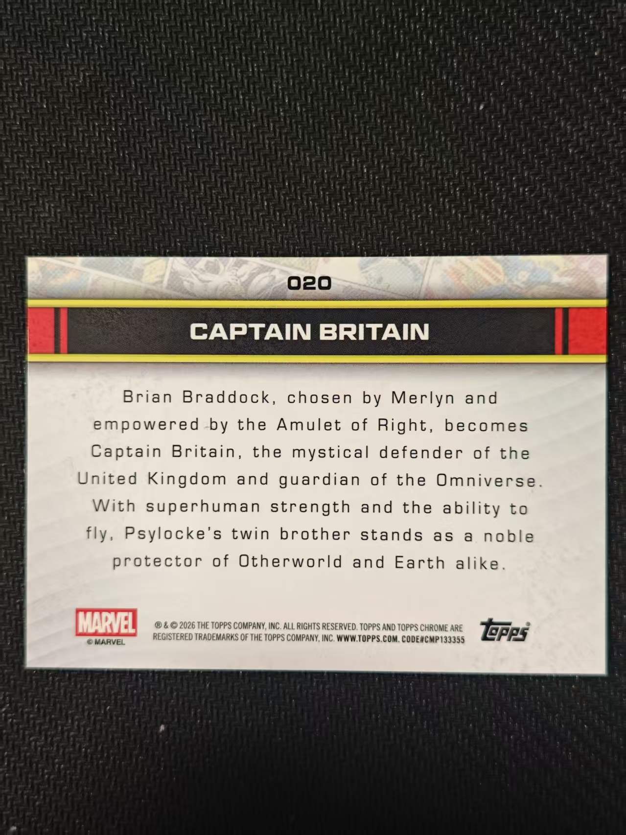2026 Topps Chrome Captain Britain 【有品代卖】漫威 MARVEL 英国队长 布莱恩・布拉多克 275编 黄折 折射 收藏必备 卡品如图/sushi