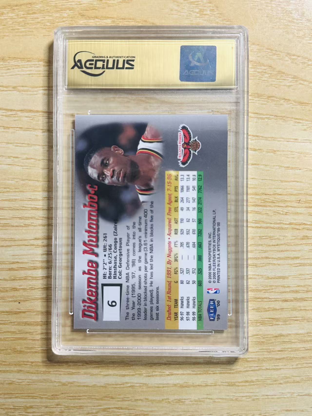 1999-00 Fleer Mystique Dikembe Mutombo 嘿嘿代卖 迪坎贝 穆托姆博 折射 老卡 老特 老鹰 盖帽王 RPA9 收藏必备