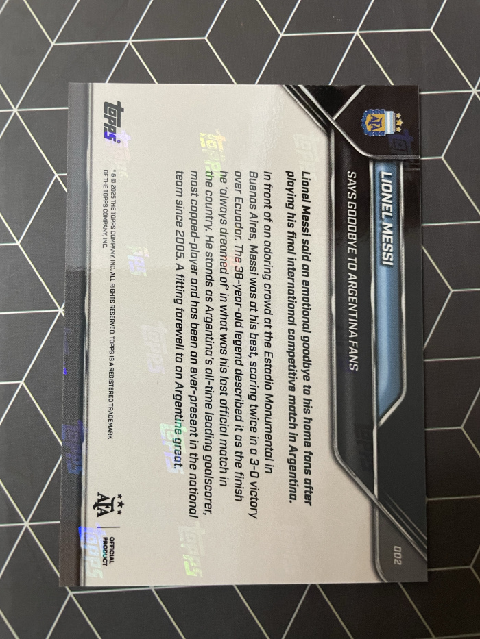 2025 Topps now Lionel Messi 【hellfire拍卖】topps now系列 阿根廷 梅西 赛后谢场和球迷再见 jjj