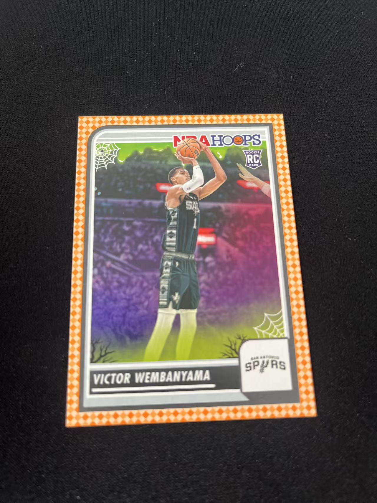2023-24 Panini NBA Hoops Victor Wembanyama RC 特卡 万圣节 新秀卡 维克托 文班亚马 马刺时期 卡品如图 【大盘鸡】