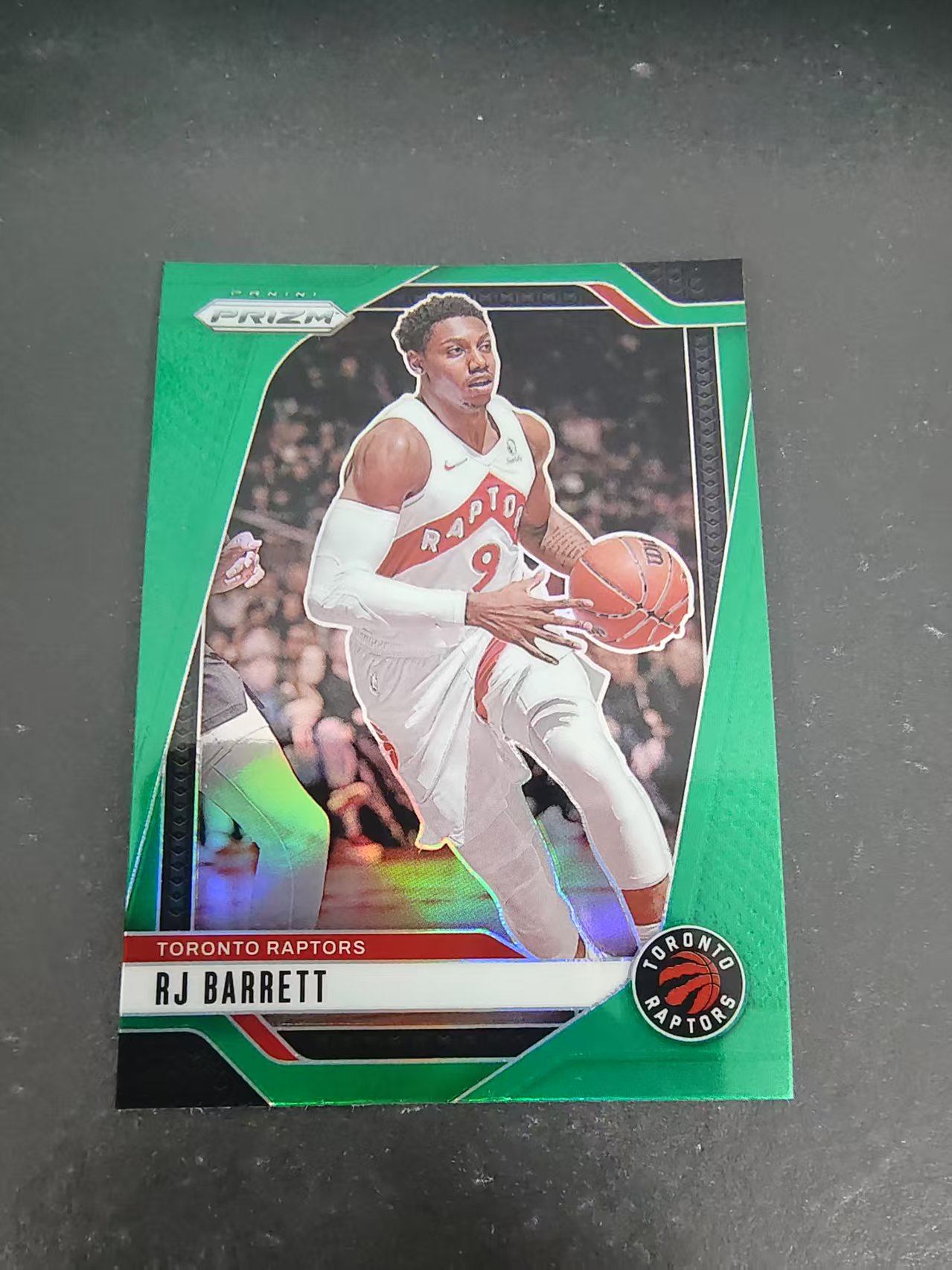 【汽水拍卖】2024-25 Panini Prizm R.J. Barrett 猛龙 RJ巴雷特 PZ 绿折 边角瑕疵 #101