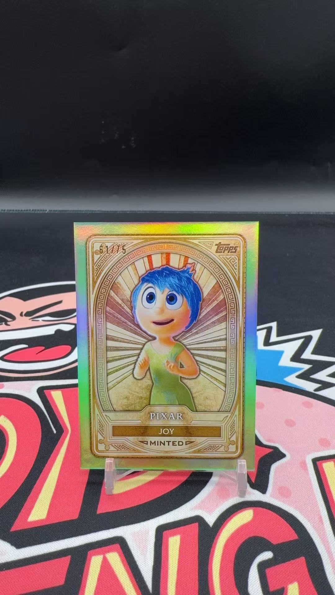 【玩具坑】2025 Topps Disney Mint 迪士尼 TC 皮克斯经典 绿折 75编 joy