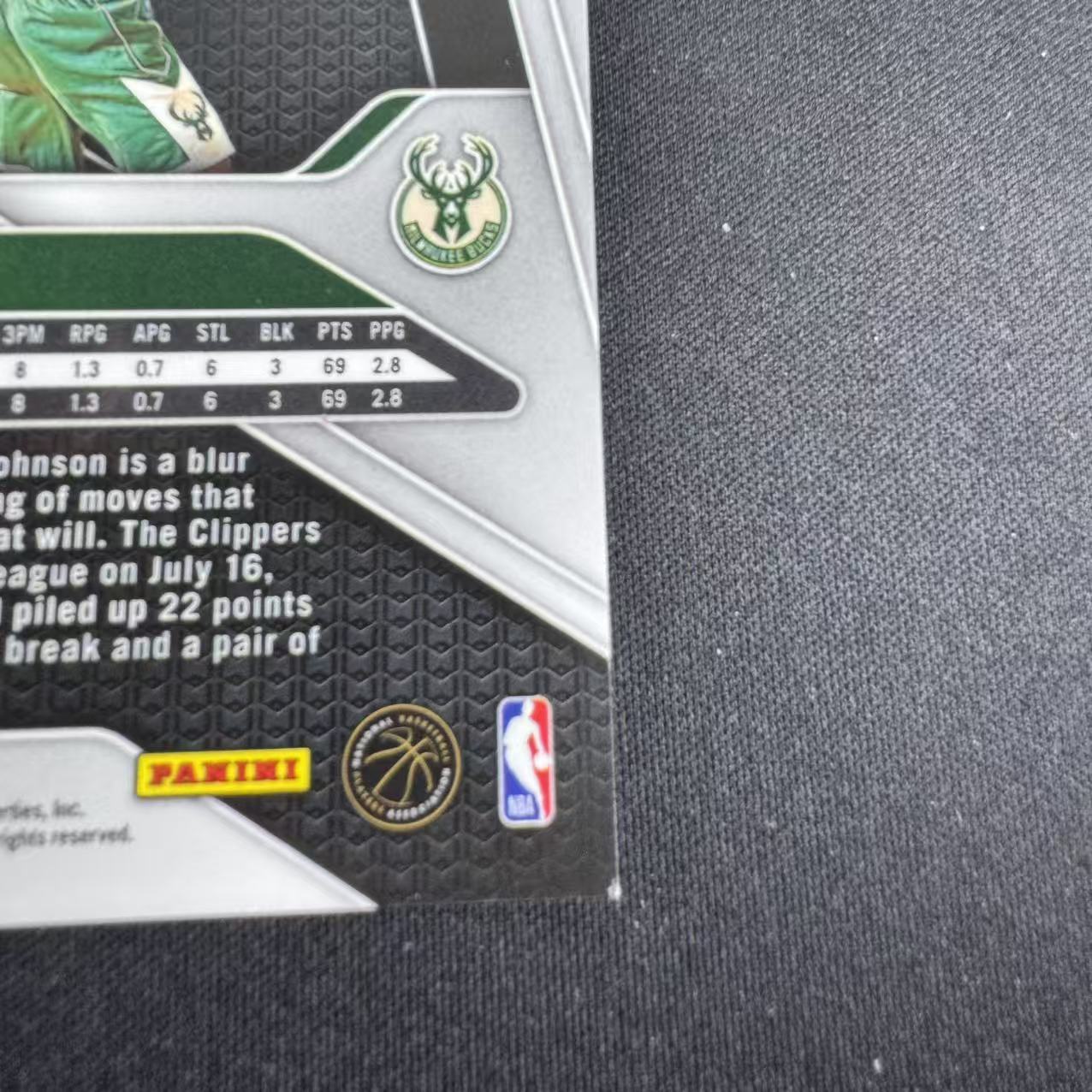 2024-25 Panini Prizm AJ Johnson AJ 约翰逊 新秀RC 217/249编 银瀑布折 雄鹿 微瑕如图(GZ01)