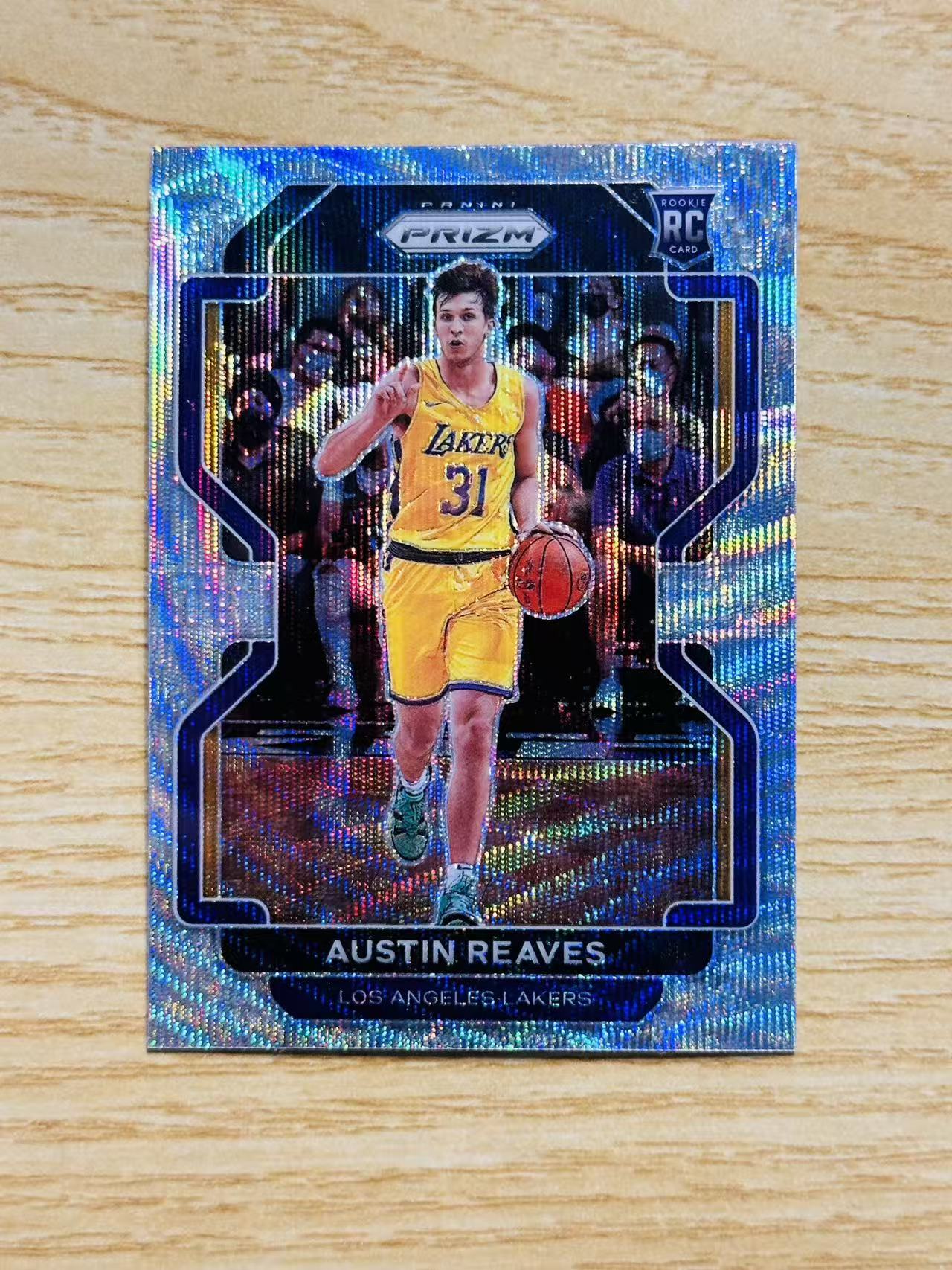 2021-22 Panini Prizm Austin Reaves 嘿嘿代卖 奥斯汀 里弗斯 新秀 RC 银波纹折 湖人 收藏必备