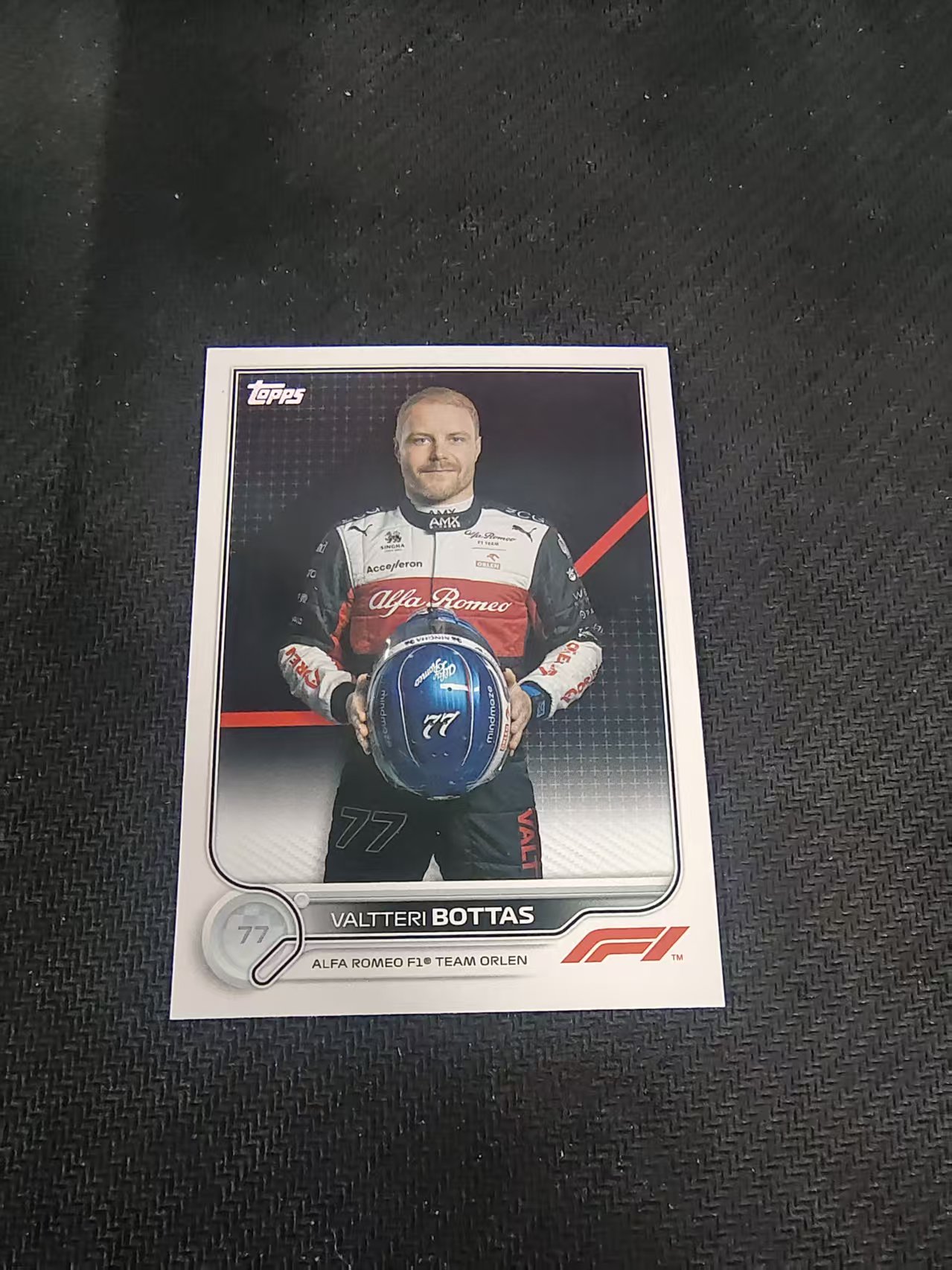 【汽水拍卖】2022 Topps Chrome F1 Valtteri Bottas 瓦尔特里 博塔斯 阿尔法罗密欧车队 划痕 边角瑕疵 @57