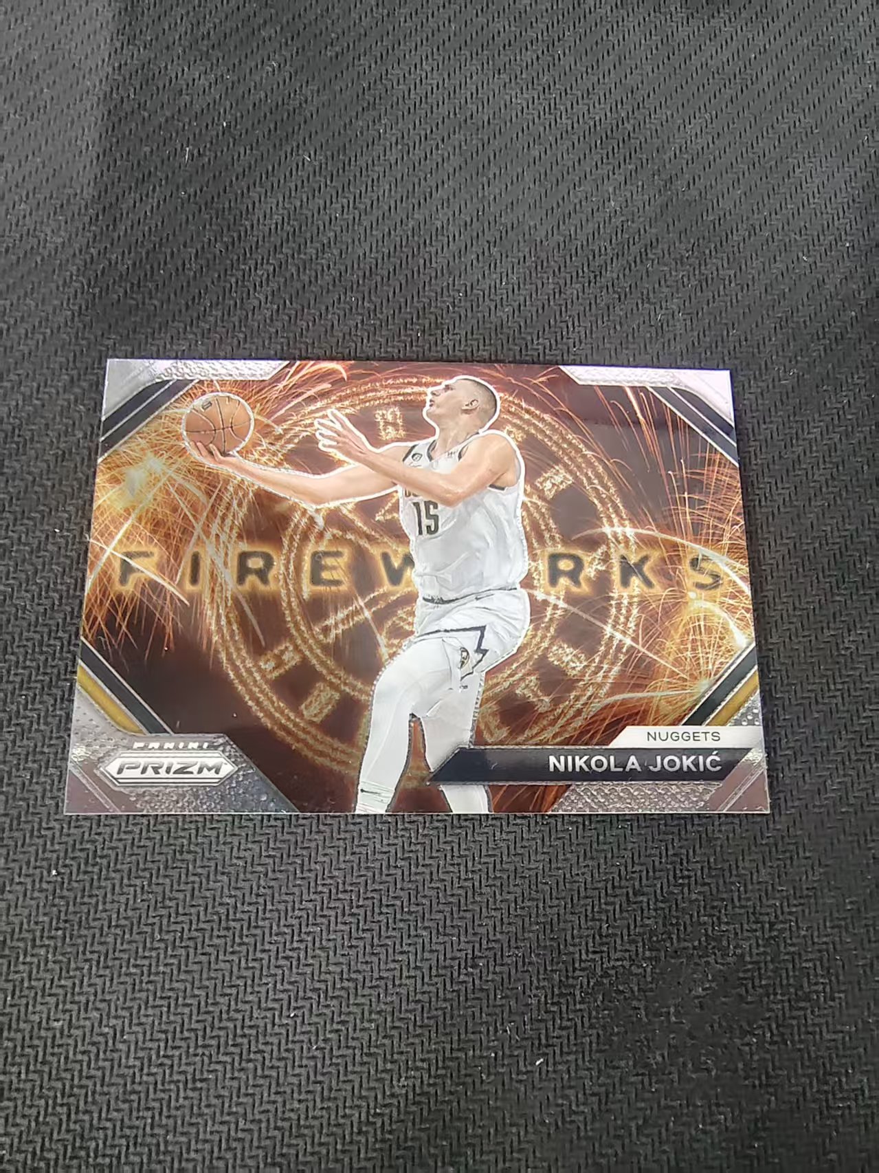 【可合并,不累计】2023-24 Panini Prizm Nikola Jokic 尼古拉 约基奇 约老师 掘金 烟花特卡 PZ 划痕 边角微瑕 介意勿拍 #22