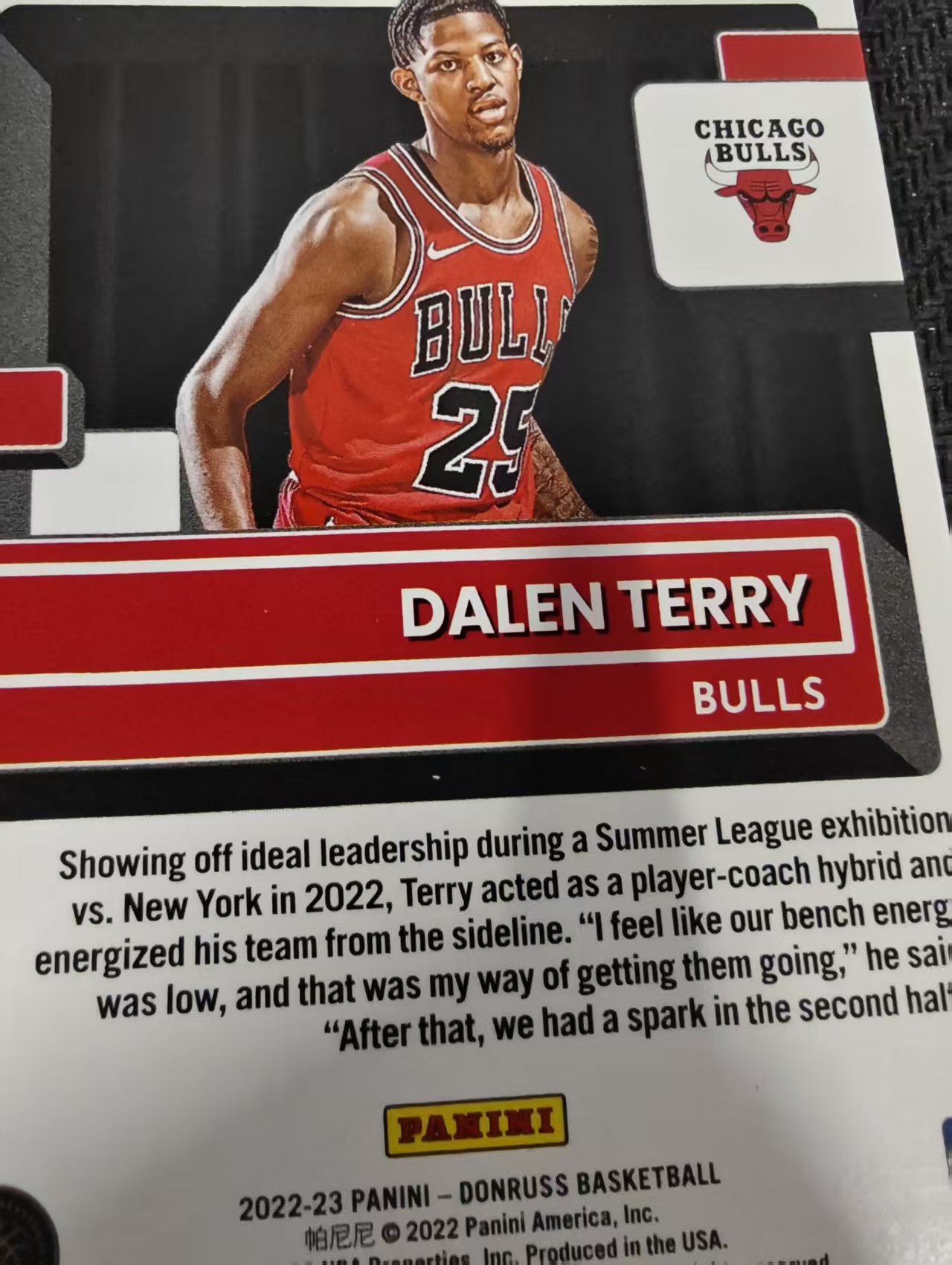 【汽水拍卖】2022-23 Panini Donruss Dalen Terry RC 公牛 达伦 特里 杜蕾斯 新秀 蓝迷宫折 签字 签名 49编 微瑕如图