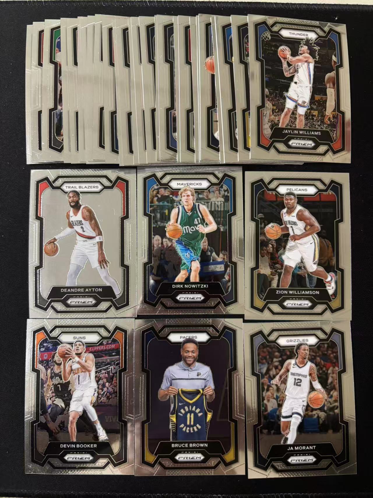 【星辰】PANINI 多年份 PRIZM系列 杰伦 威廉姆斯 老八 艾顿 诺维斯基 锡安 威廉森 布克 布朗 贾 莫兰特 等 LOT