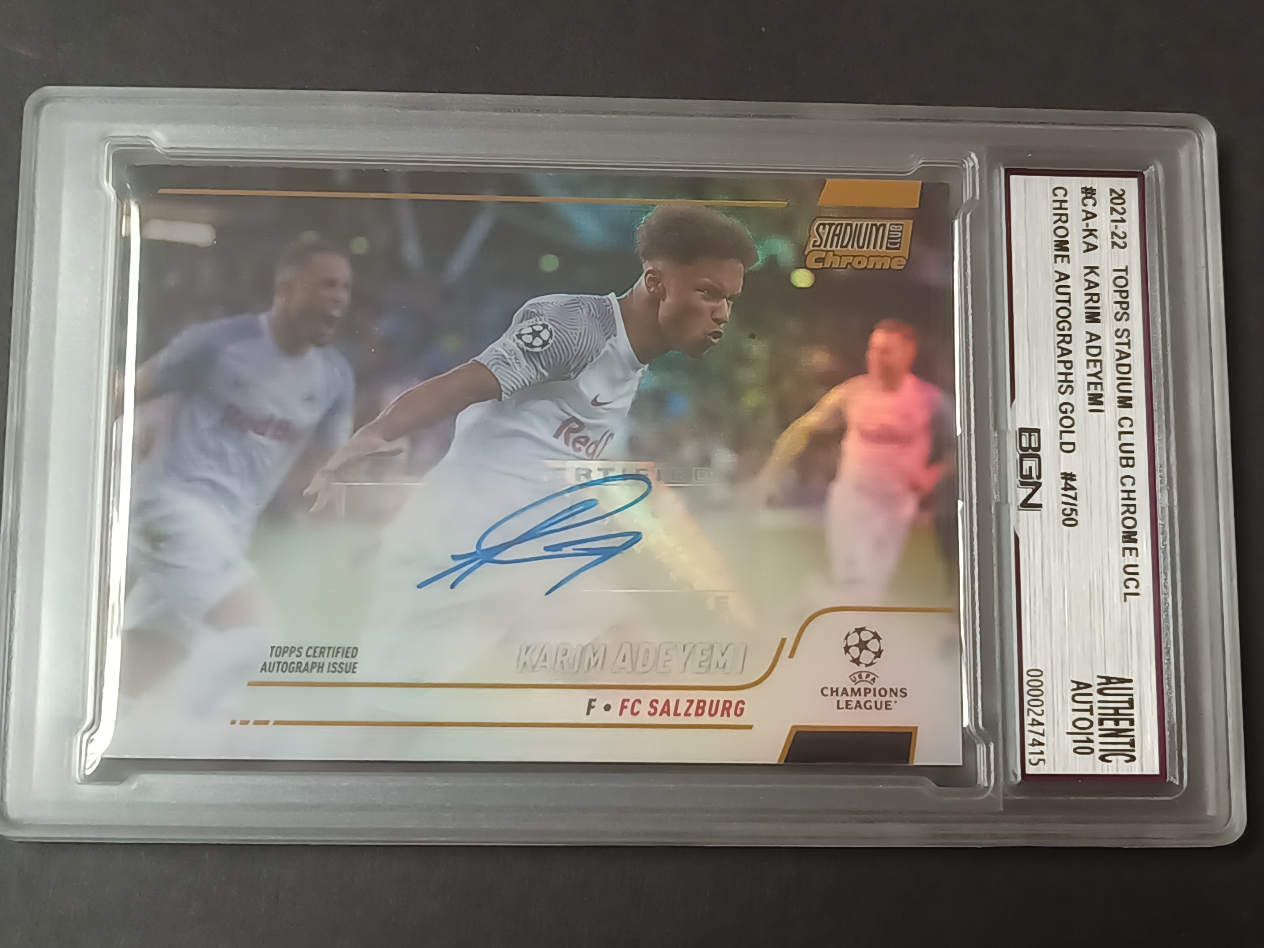 2021-22 Topps Stadium Club Chrome Karim Adeyemi 欧冠 竞技场 萨尔茨堡红牛 阿德耶米 多特蒙德 完美签字 50编 金折 bgn鉴真 收藏必备