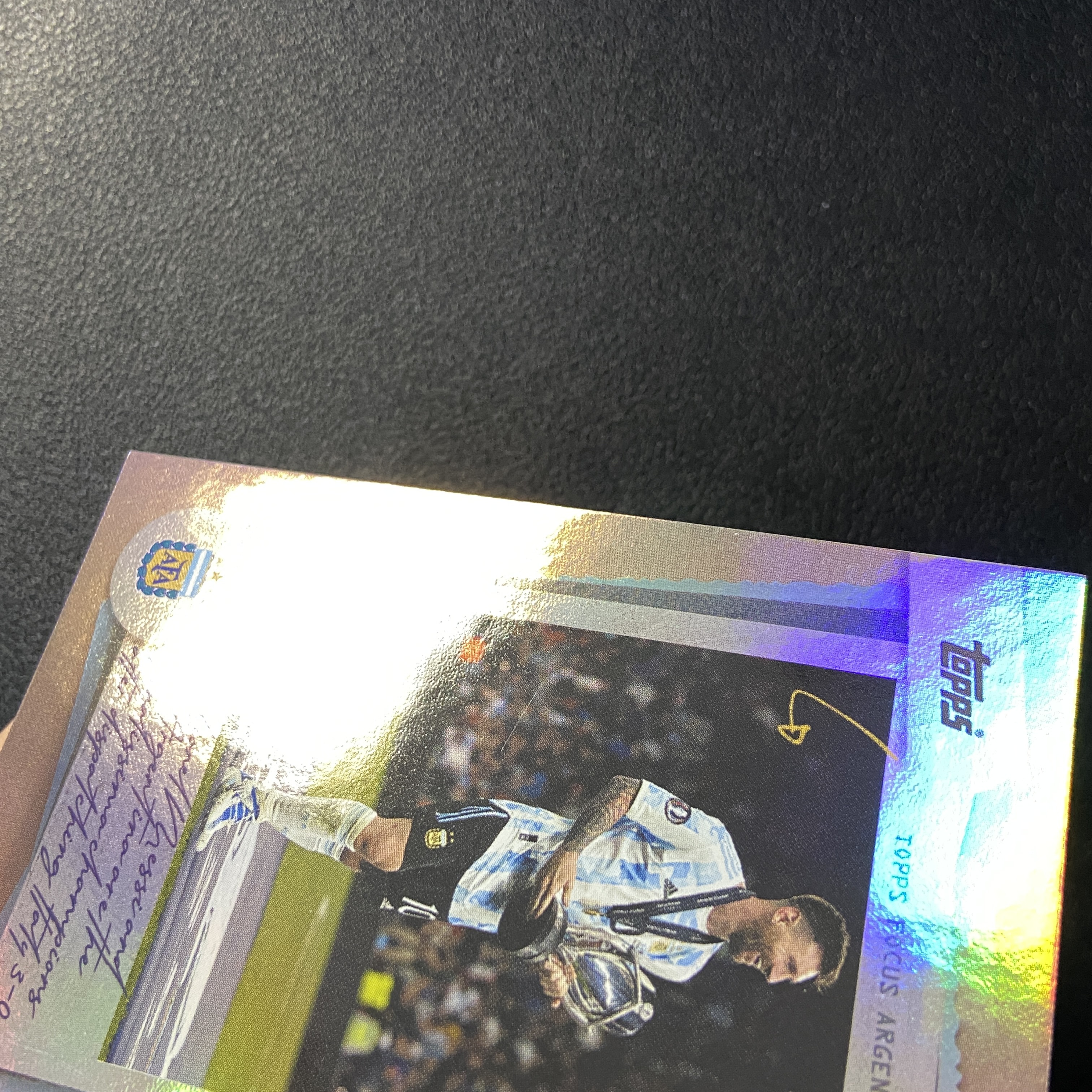 【拔脚代卖】2025 Topps 阿根廷队盒 Lionel Messi 巴萨 巴黎 迈阿密国际 阿根廷 利昂内尔 梅西 GOAT 折射 特卡收藏必备 瑕疵如图|拔脚白头H45