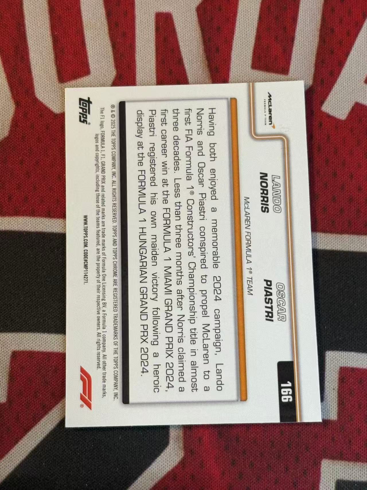 2025 TOPPS CHROME F1 LANDO NORRIS OSCAR PIASTRI 迈凯伦 兰多诺里斯 奥斯卡皮亚斯特里 99编 DUO双人特卡 绿格子/绿赛旗折 折射【烂臭嘴拍卖】
