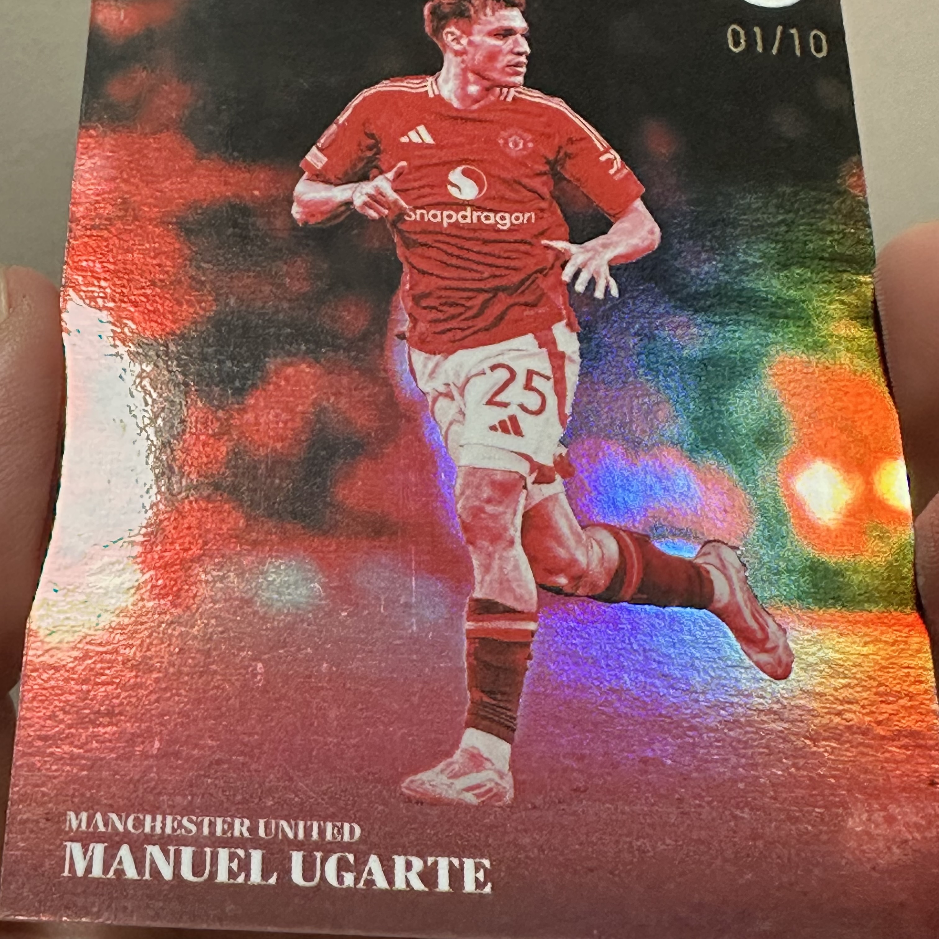 2025 TOPPS simplicidad Manuel Ugarte 01/10 乌加特 极简 ucc 欧战 欧联 曼联【卡斯基球星卡社】 tqx 收藏必备