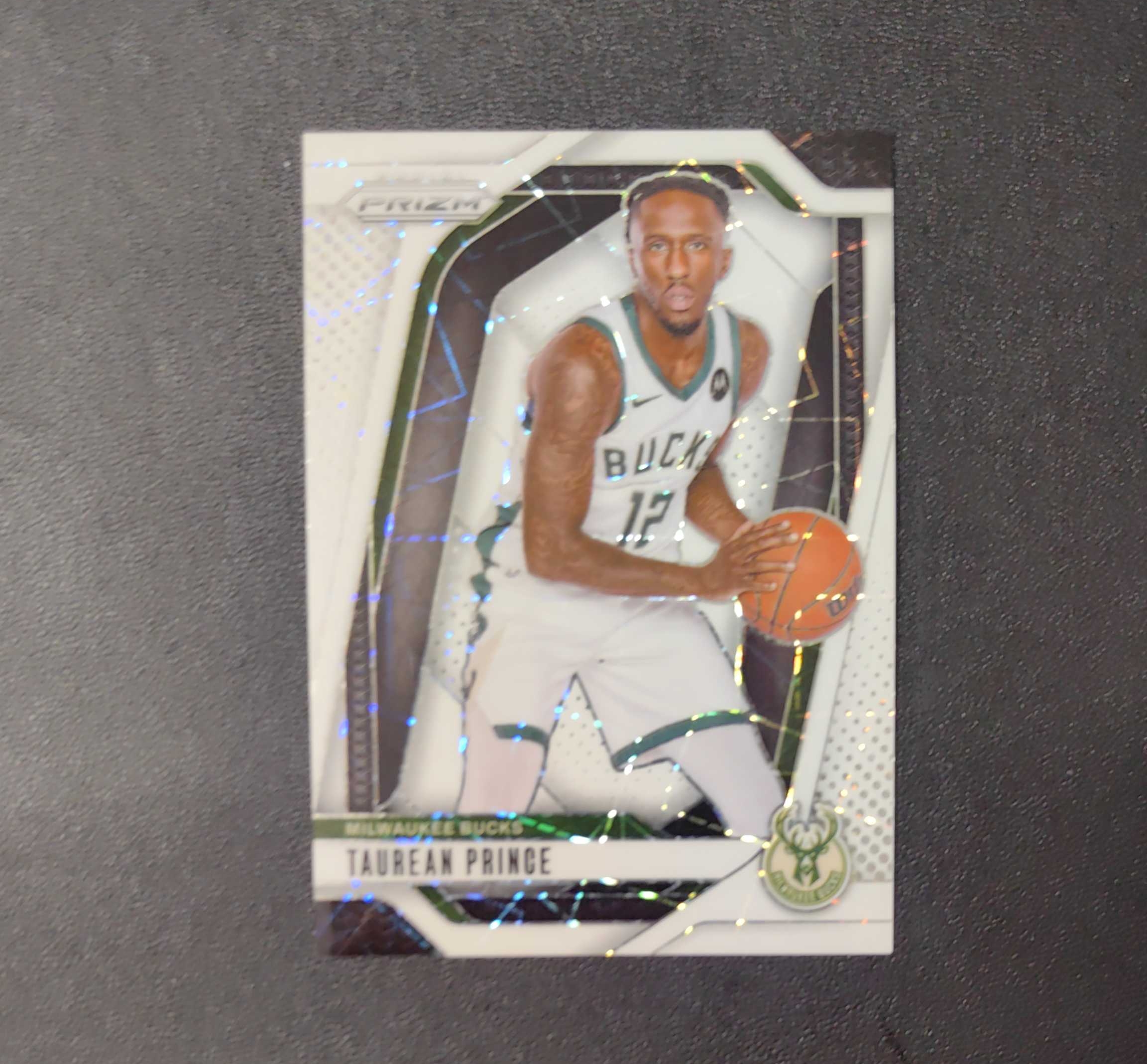 2024-25 Prizm Taurean Prince PZ 雄鹿 陶林 普林斯 275编 白镭射折 东契奇 sga 库里 文班亚马 詹姆斯 湖人 勇士 马刺