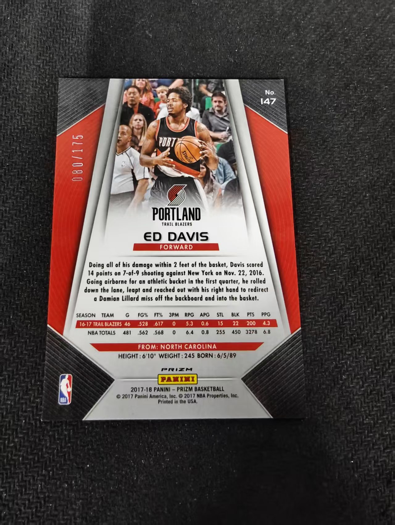 2017-18 Panini Prizm Ed Davis 艾德 戴维斯 开拓者 蓝泡泡折 175编 划痕 边角瑕疵
