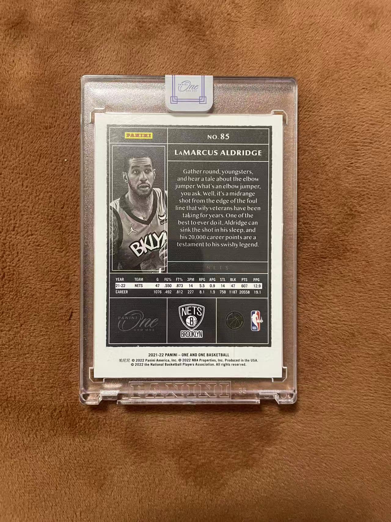 2021-22 Panini One and One LaMarcus Aldridge 马刺 拉玛库斯 阿尔德里奇 阿德 one系列 15编 红折 原封砖 彩虹折射 同版凑套在拍 专收必备【z】