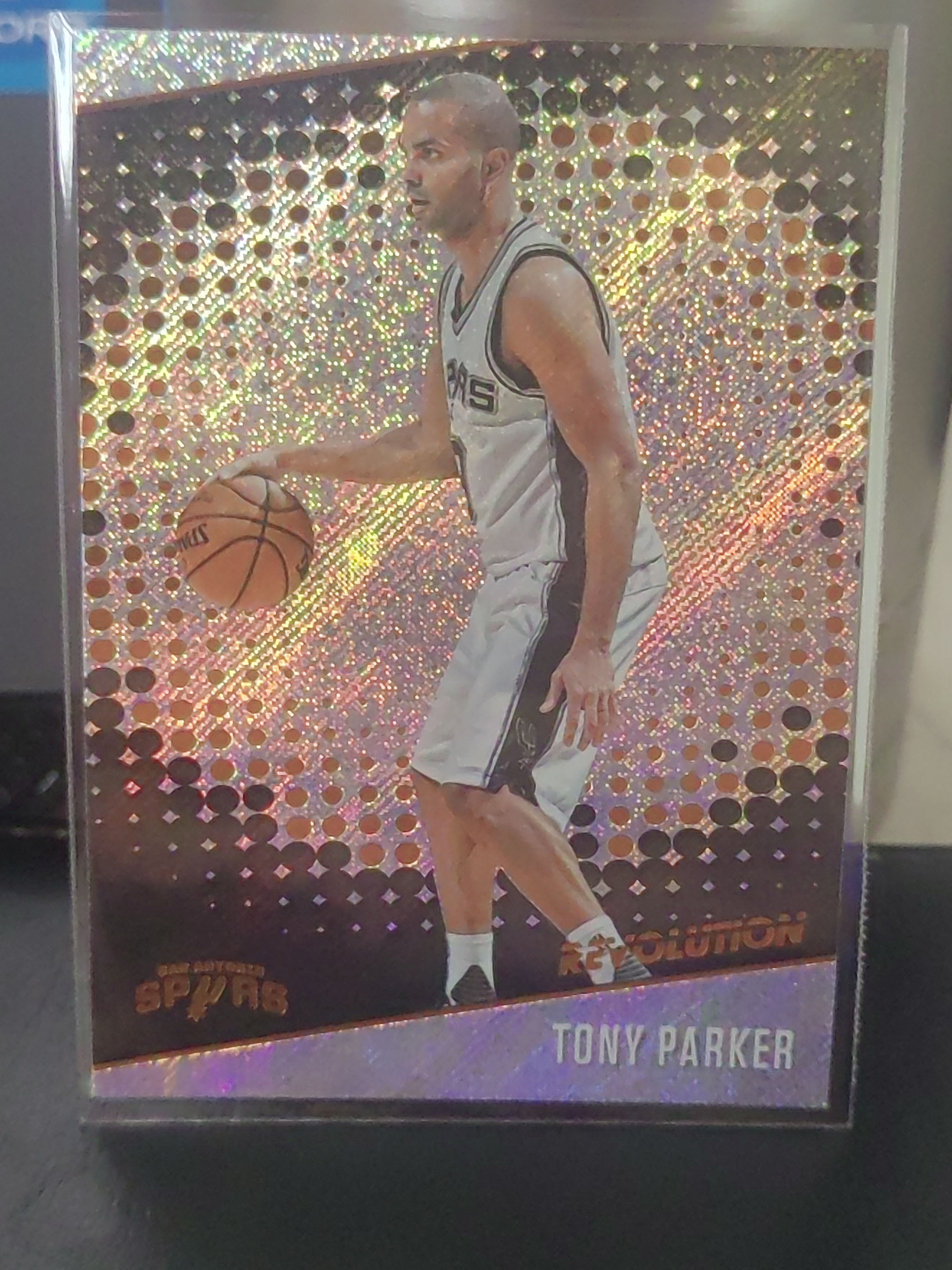 2017-18 Panini Revolution Tony Parker 革命 托尼 帕克 法国跑车 马刺 篮 白边白角 不保卡品 卡品如图