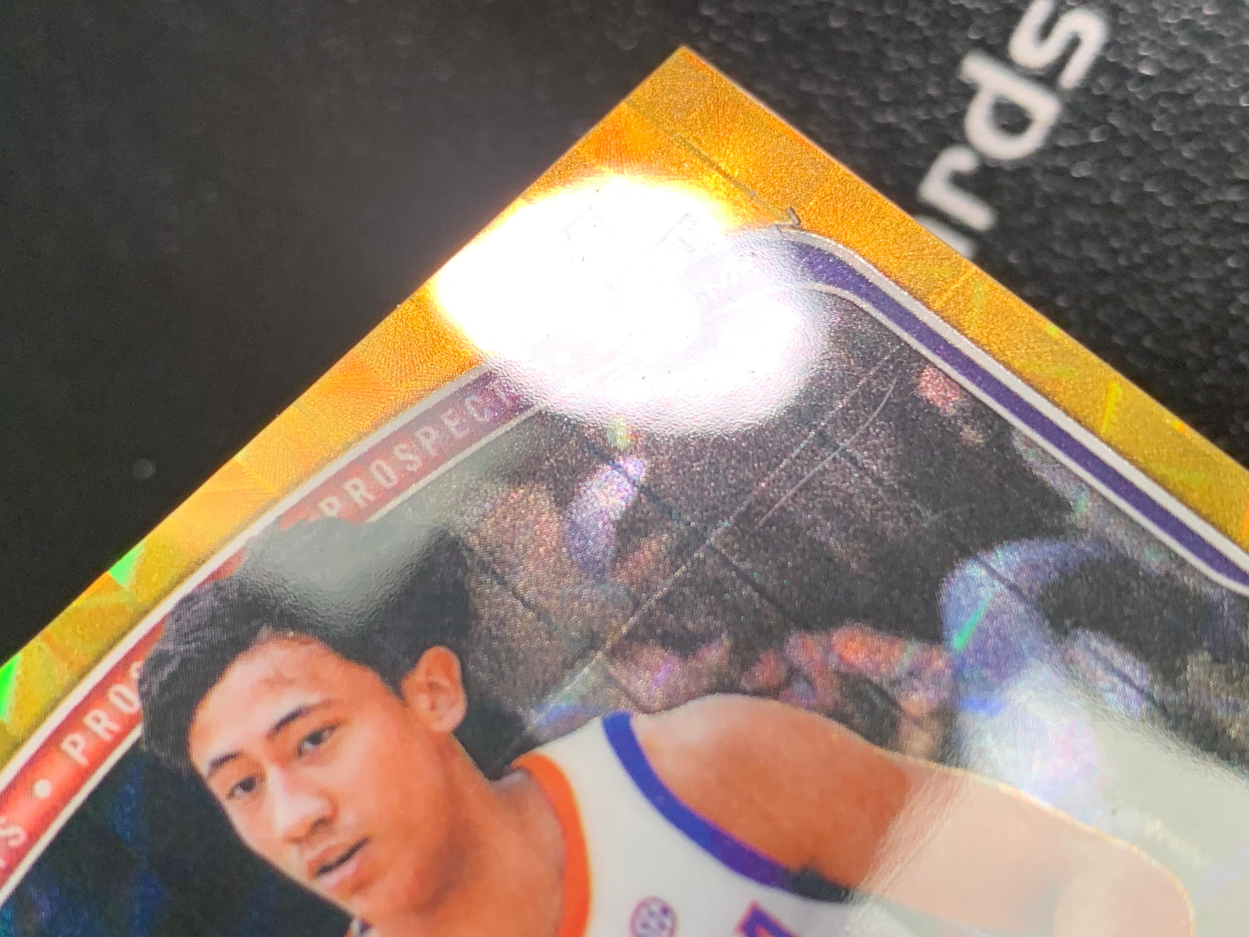 【元宇宙拍卖】闲堂掌柜004:2025-26 Topps Bowman Chrome Xaivian Lee 佛罗里达大学 泽维安 李 1st 首秀 金几何折 金马赛克折 08/50编 微瑕如图 收藏必备