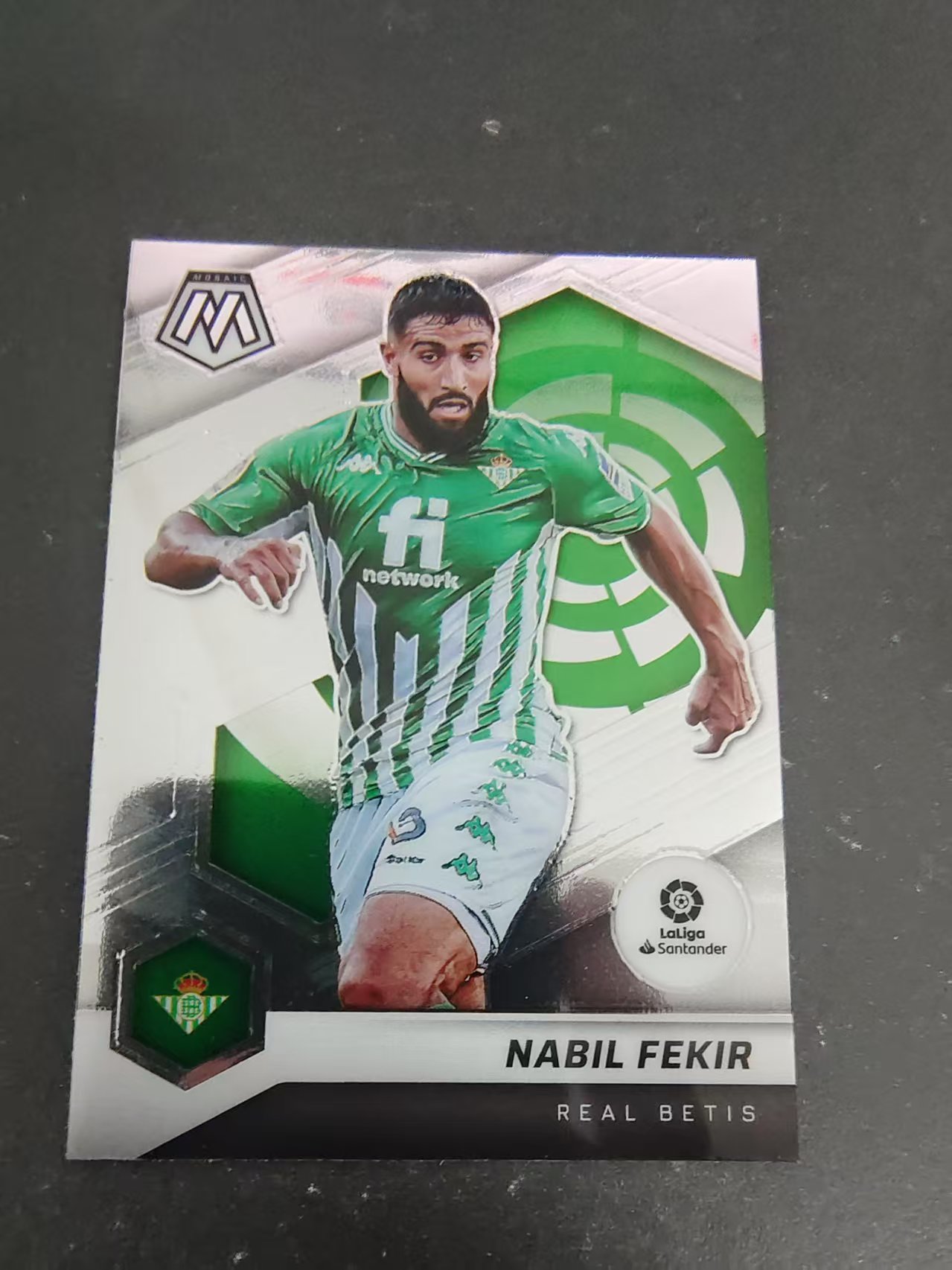 【可合并,不累计】2021-22 Panini Mosaic 西甲马赛克 Nabil Fekir 皇家贝蒂斯 费基尔 划痕 边角瑕疵 #77