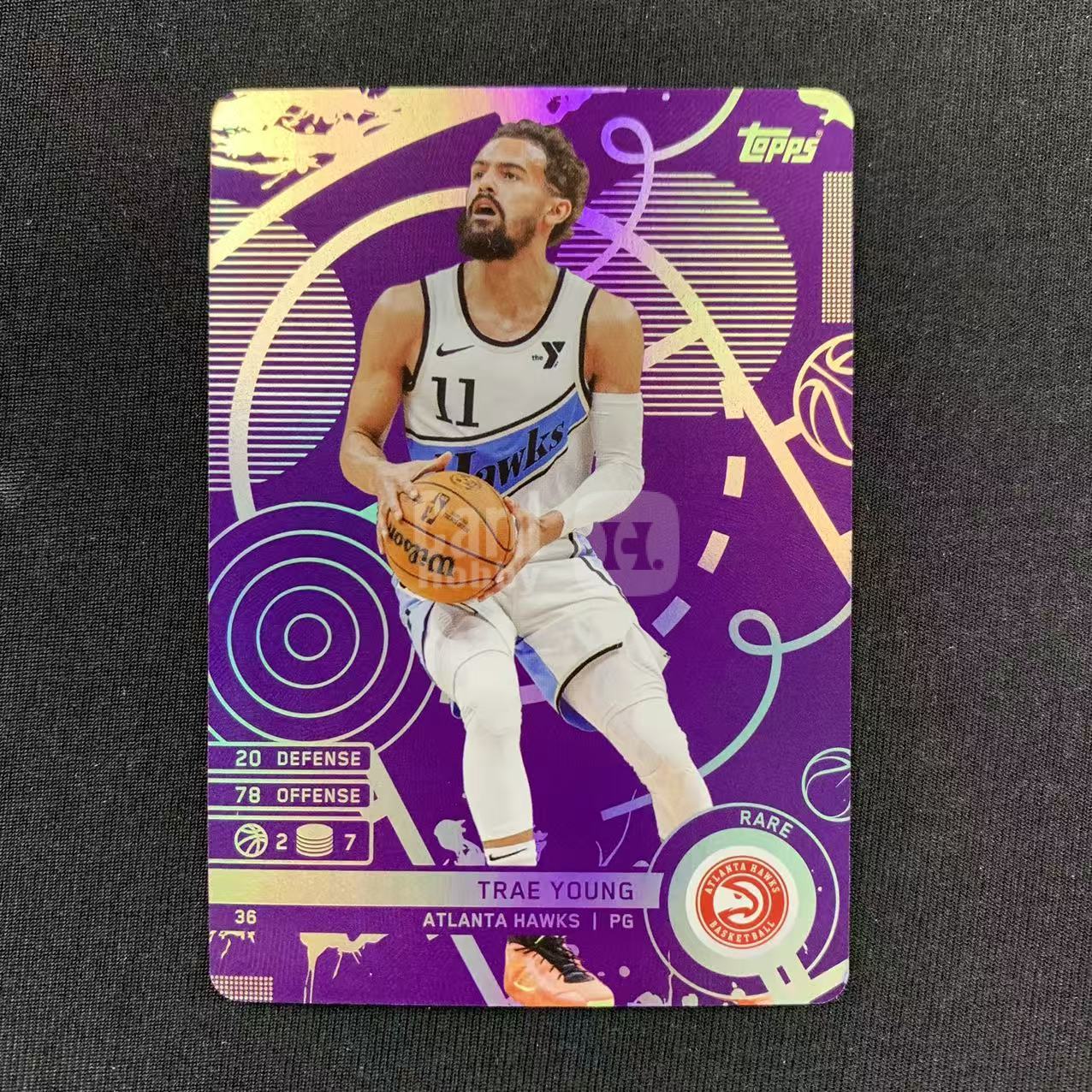 2025 Topps Match Attax Trae Young 特雷 杨 老鹰 游戏版 紫折 收藏必备