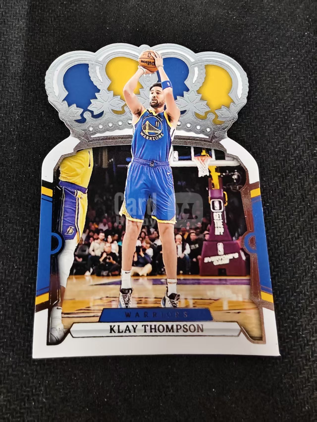 2023-24 panini Crown Royale klay thompson 皇冠 勇士 克莱 汤普森 皇冠 异形 划痕 边角瑕疵 #20