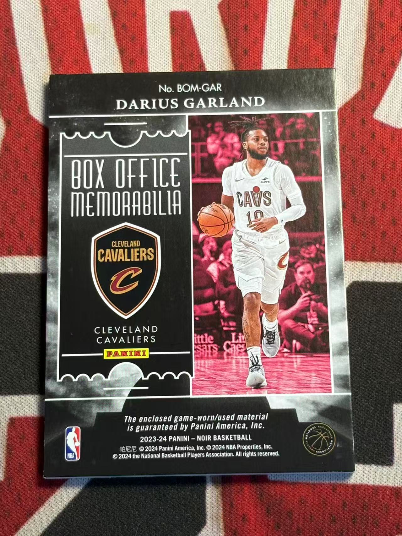 2023-24 PANINI NOIR DARIUS GARLAND 诺尔高端系列 骑士 达柳斯加兰 99编 GU 亲穿落场球衣物料切割 衣料实物卡 银闪版【烂臭嘴拍卖】