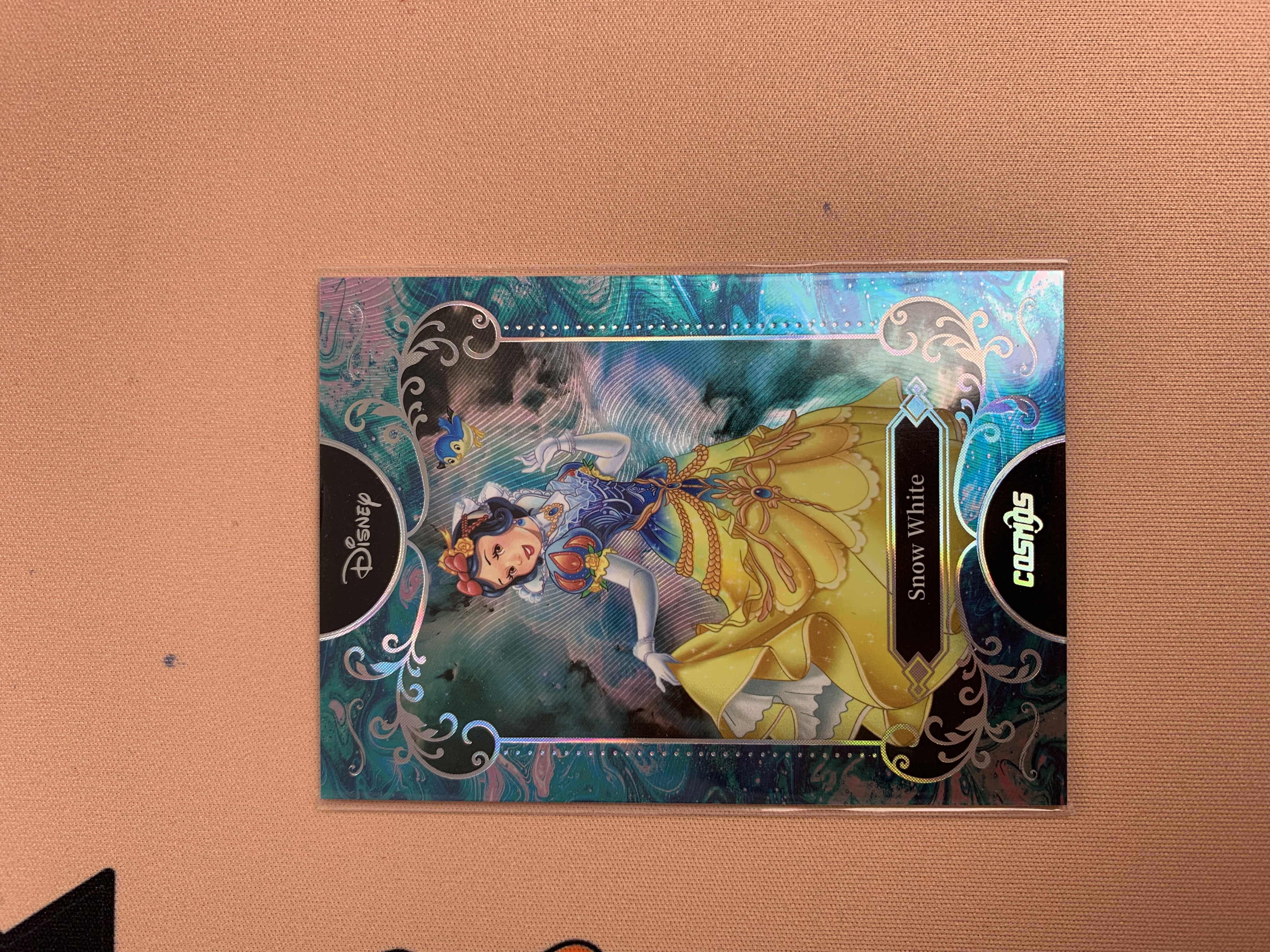 2025 Kakawow Disney 迪士尼cosmos 白雪公主 优雅的公主特卡/188 卡品如图 关联:米奇 米妮 史迪奇 小熊维尼 乐佩 艾莎 贝儿 爱丽儿 topps