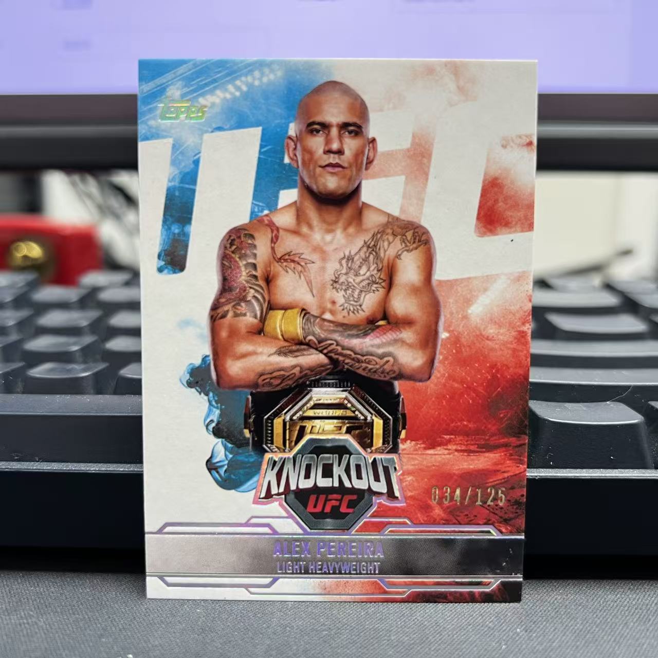 2025 Topps Knockout Alex Pereira 【杰克森拍卖】亚历克斯·佩雷拉 UFC双冠王 MMA年度最佳男子选手 中量级 特卡 034/125编 INS
