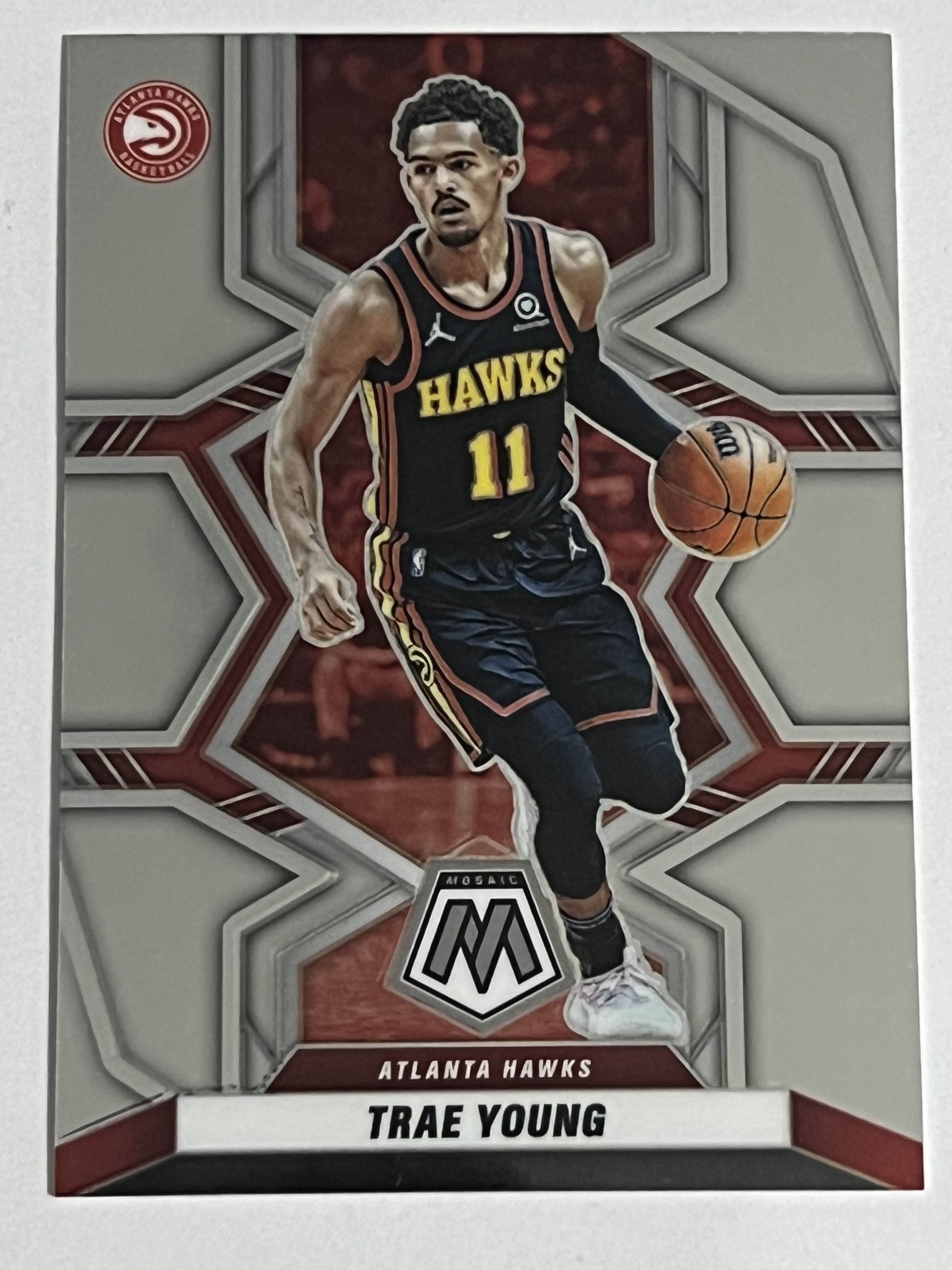 2021-22 Panini Mosaic Trae Young 特雷杨 吹杨 老鹰队 热门球星 收藏必备 凑套必备 实卡精美 #129