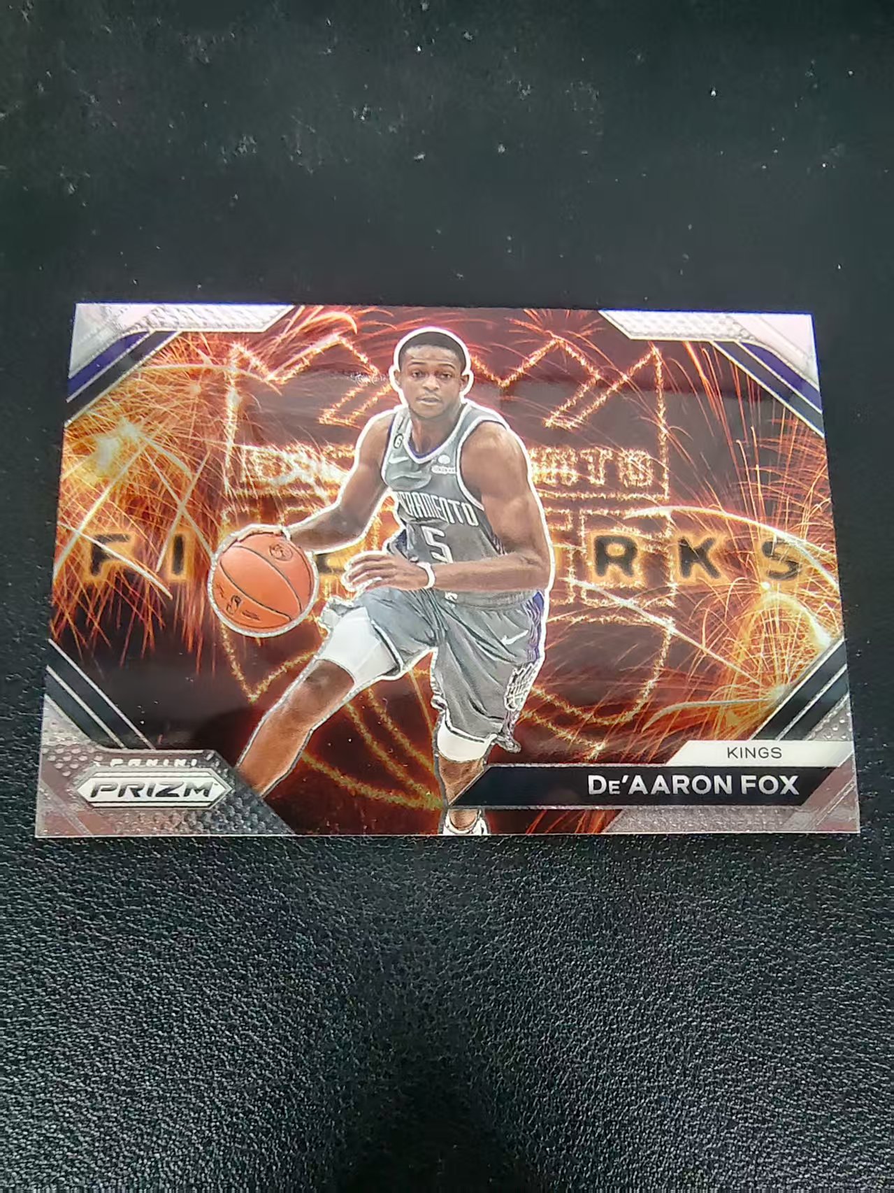 【可合并,不累计】2023-24 Panini Prizm De'Aaron Fox 达龙 福克斯 国王 烟花特卡 PZ 划痕 边角微瑕 介意勿拍 #15