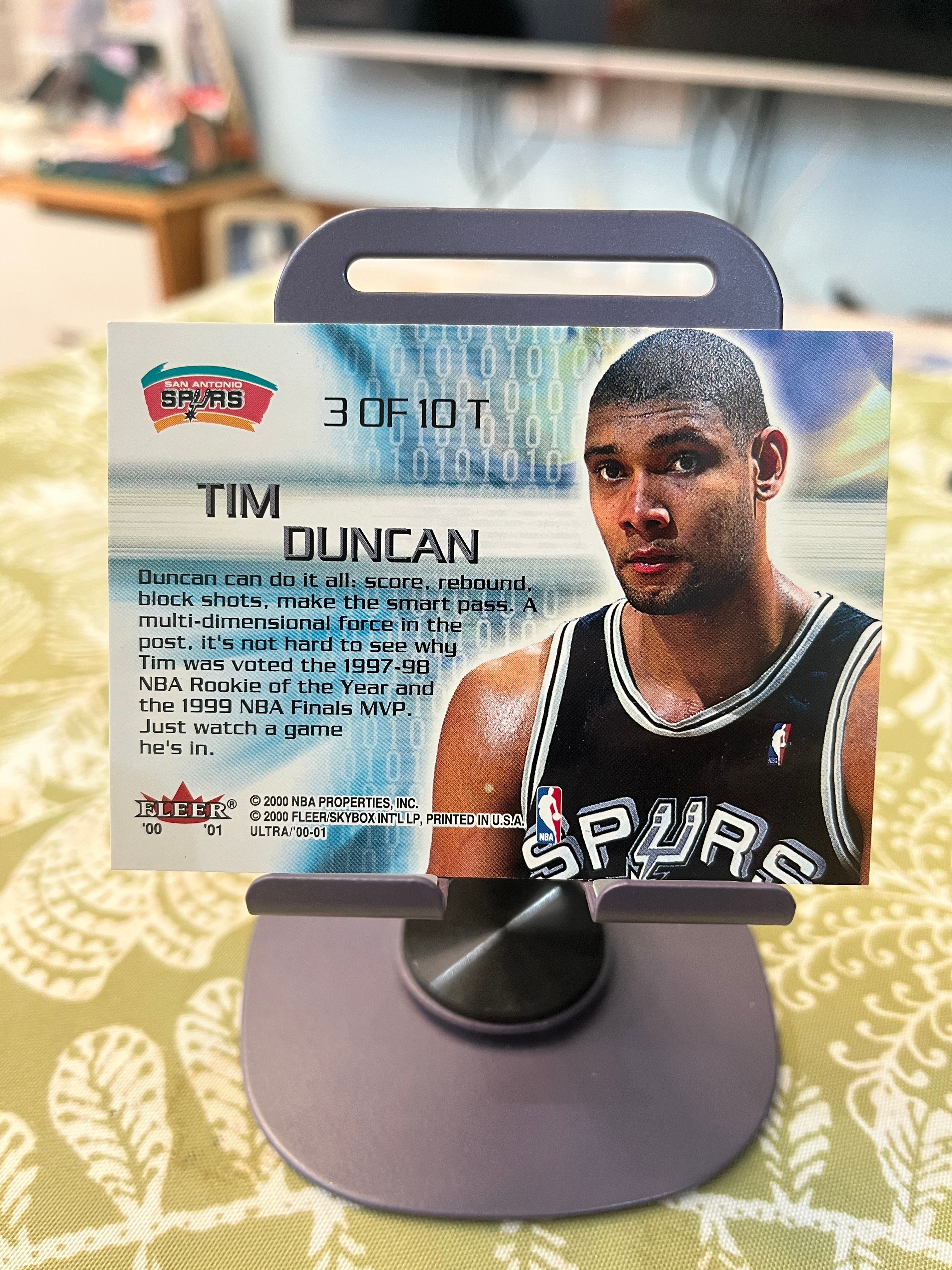 2000 Fleer 老卡 老特 Tim Duncan 蒂姆 邓肯 石佛 马刺【折射 THRILLINUM ULTRA】【边角瑕疵如图 介意勿拍】#1044