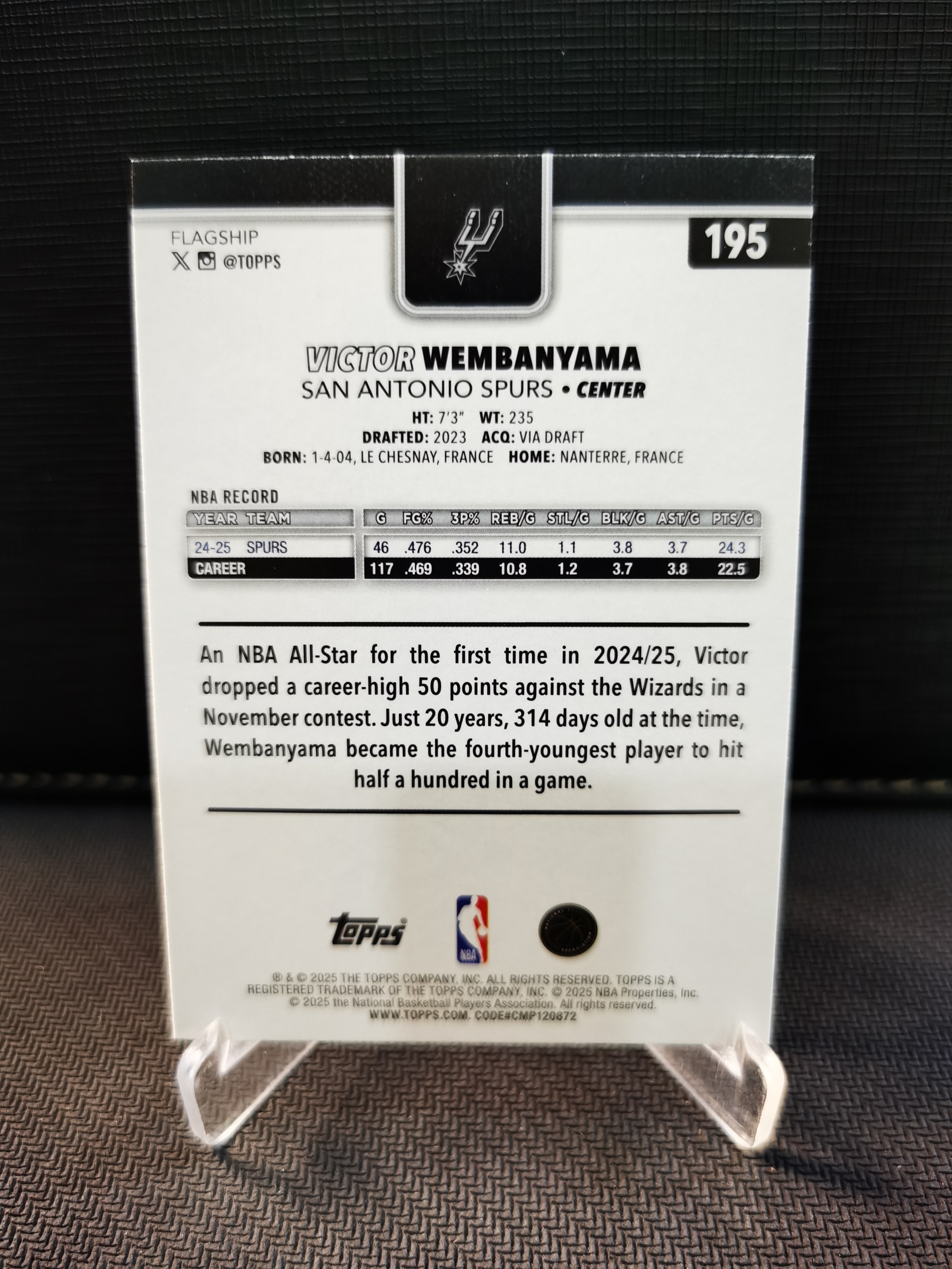 2025-26 Topps flagship Victor Wembanyama 文班亚马 折射 银闪折 银折 topps元年 收藏必备 卡品如图 -猕猴桃-【乌苏拍卖】