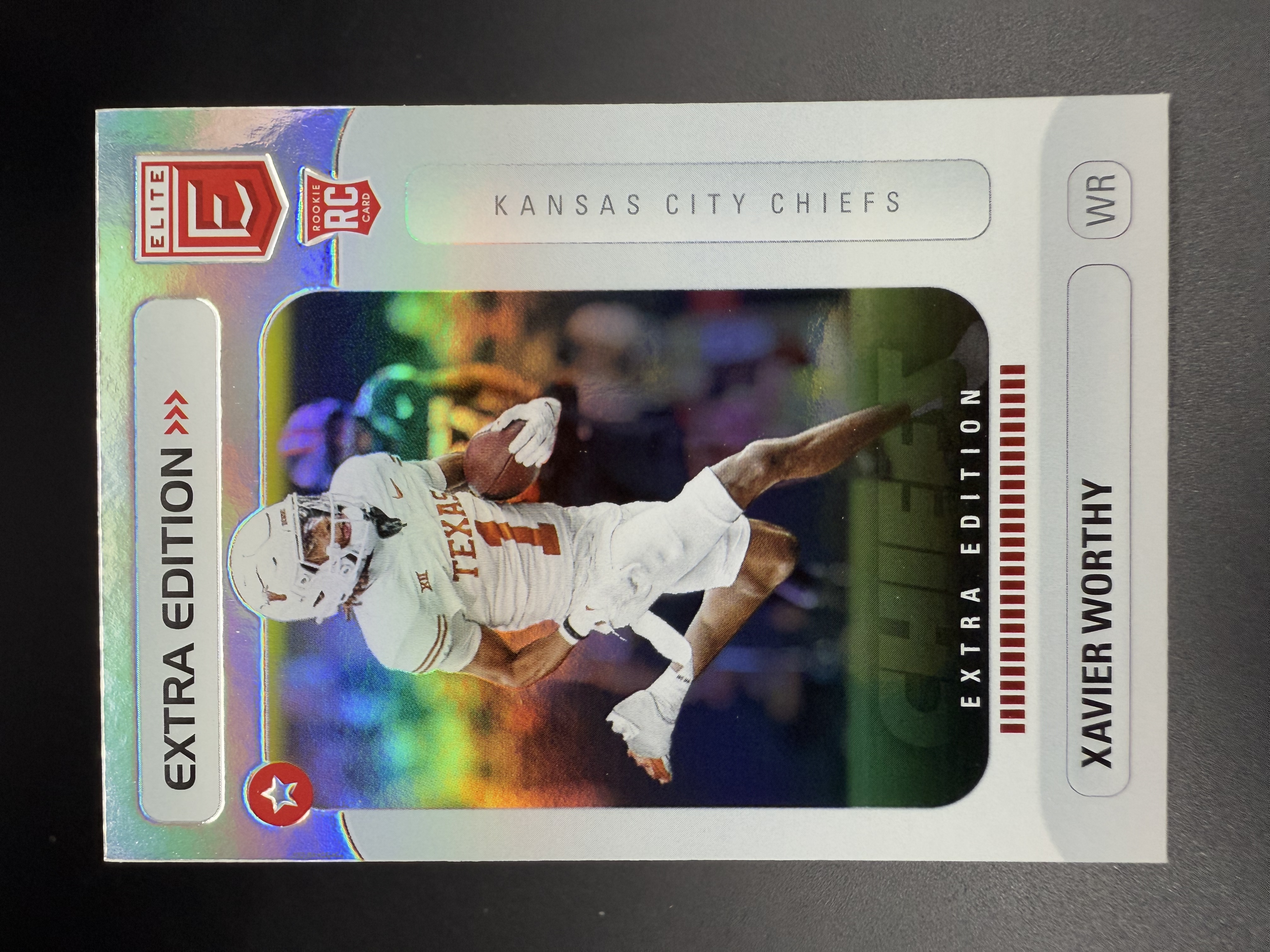 2024 Panini Donruss Elite Xavier Worthy RC 【湖水蓝拍卖】 泽维尔 沃西 新秀 堪萨斯城酋长 杜蕾斯 精英 NFL 特别版 变化版 银折 折射 专收必备 ZG