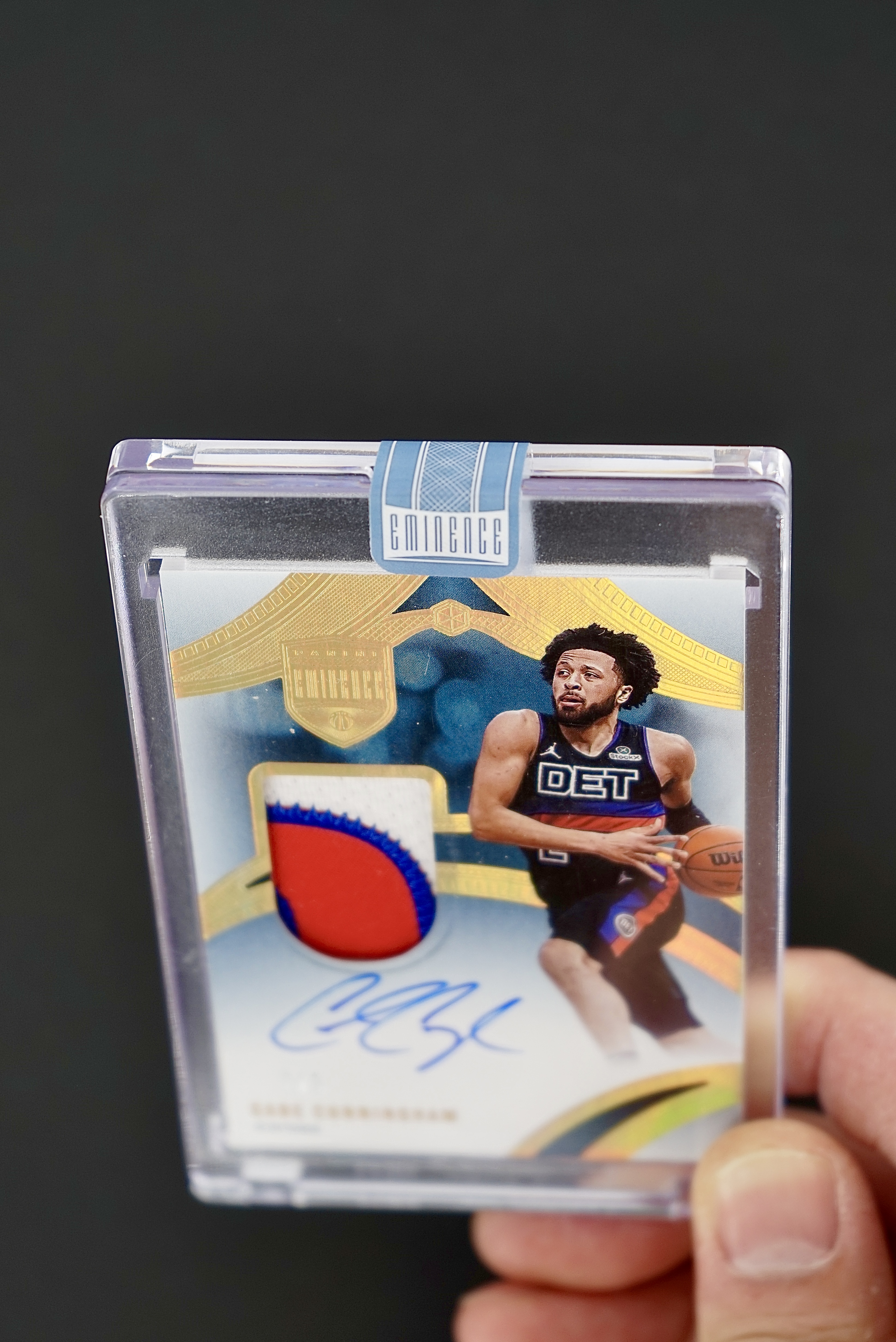 2024-25 Panini Eminence Cade Cunningham CC 坎宁安 康宁汉姆 2/5编 同背 签字 超低编 亲穿落场GU球衣 三色暴力切割 PA 金闪版 活塞 原封砖 包壳