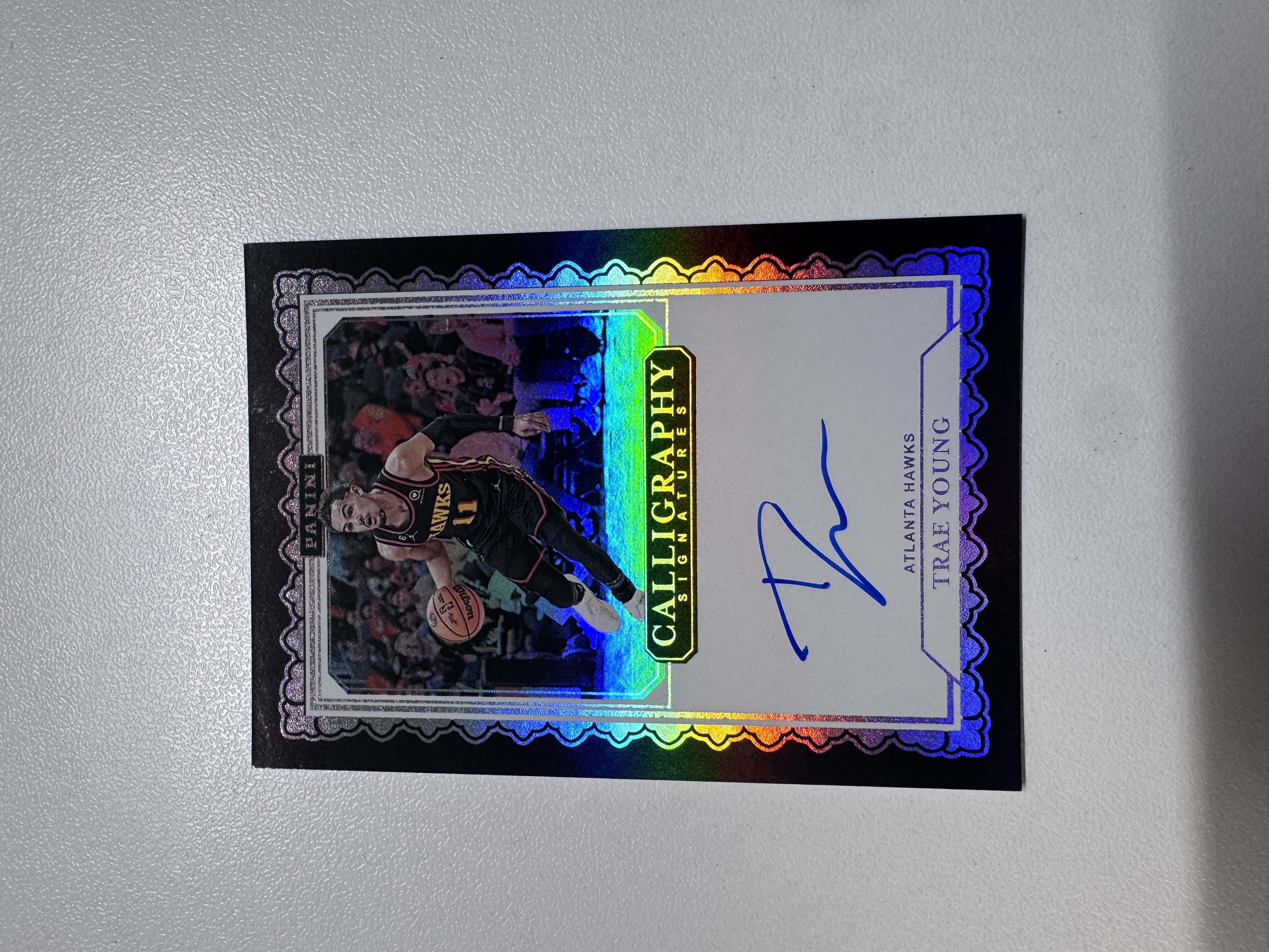 2023-24 Panini calligraphy Trae Young 老鹰 特雷 杨 杨少侠 吹杨 纽约市长 当家球星 插入签 卡签 签字 银折 大比例ssp 折射 专收必备收藏好卡