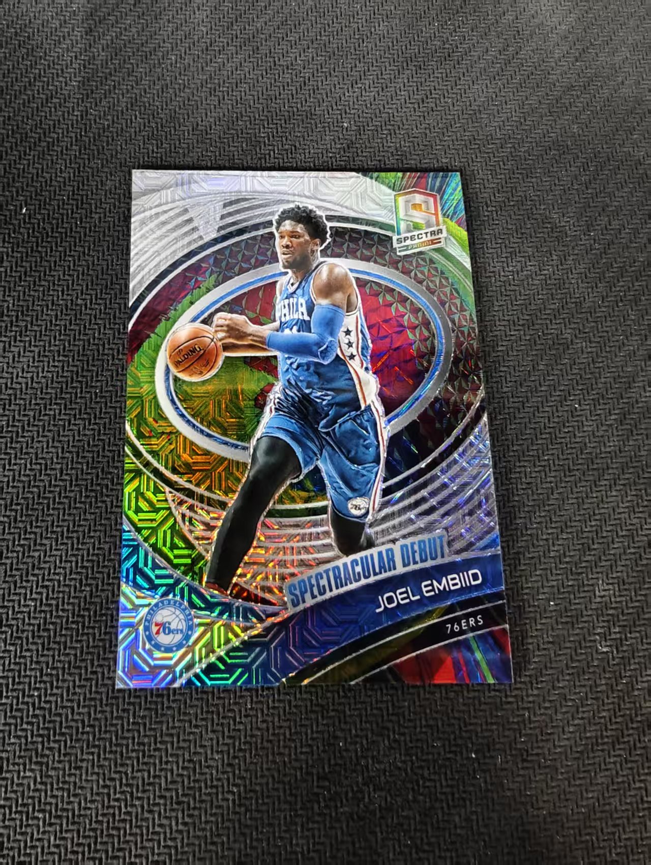 【可合并,不累计】2020-21 Panini Spectra Joel Embiid 光谱 费城76人 大帝 乔尔 恩比德 折射 25编 边角瑕疵