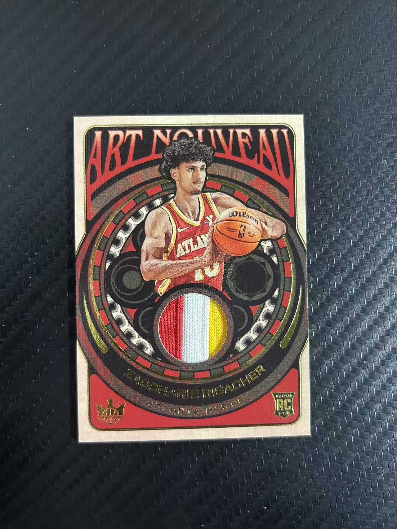 2024-25 Panini Court Kings Zaccharie Risacher RC #AN-ZCR【灯灯拍卡】 油画 新秀年 RC 扎卡里 里萨谢 老鹰 状元秀 小窗 物料【雪茄】
