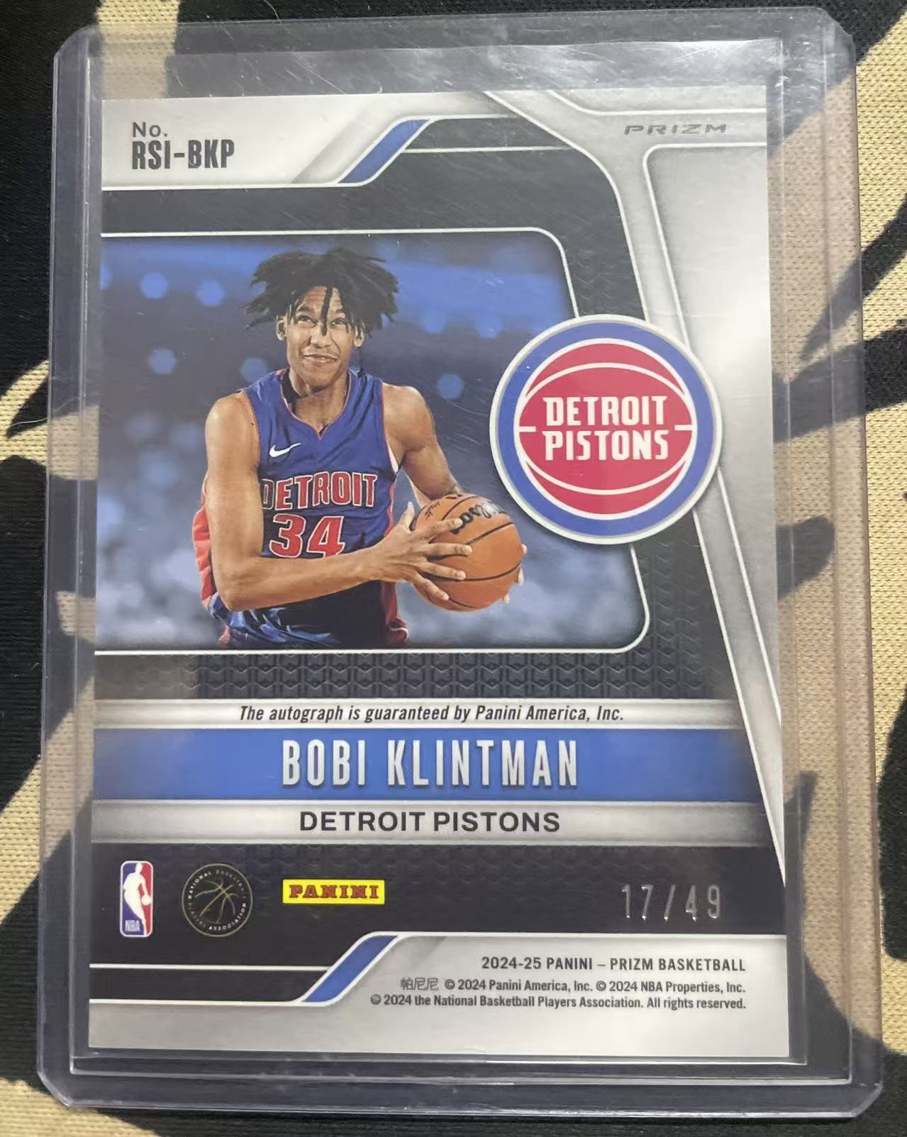 2024-25 Panini Prizm Bobi Klintman 博比·克林特曼 活塞 蓝圈圈折 49编 pz 折射 rc 新秀年 签字 贴签 未来可期 值得收藏(猴子卡社)