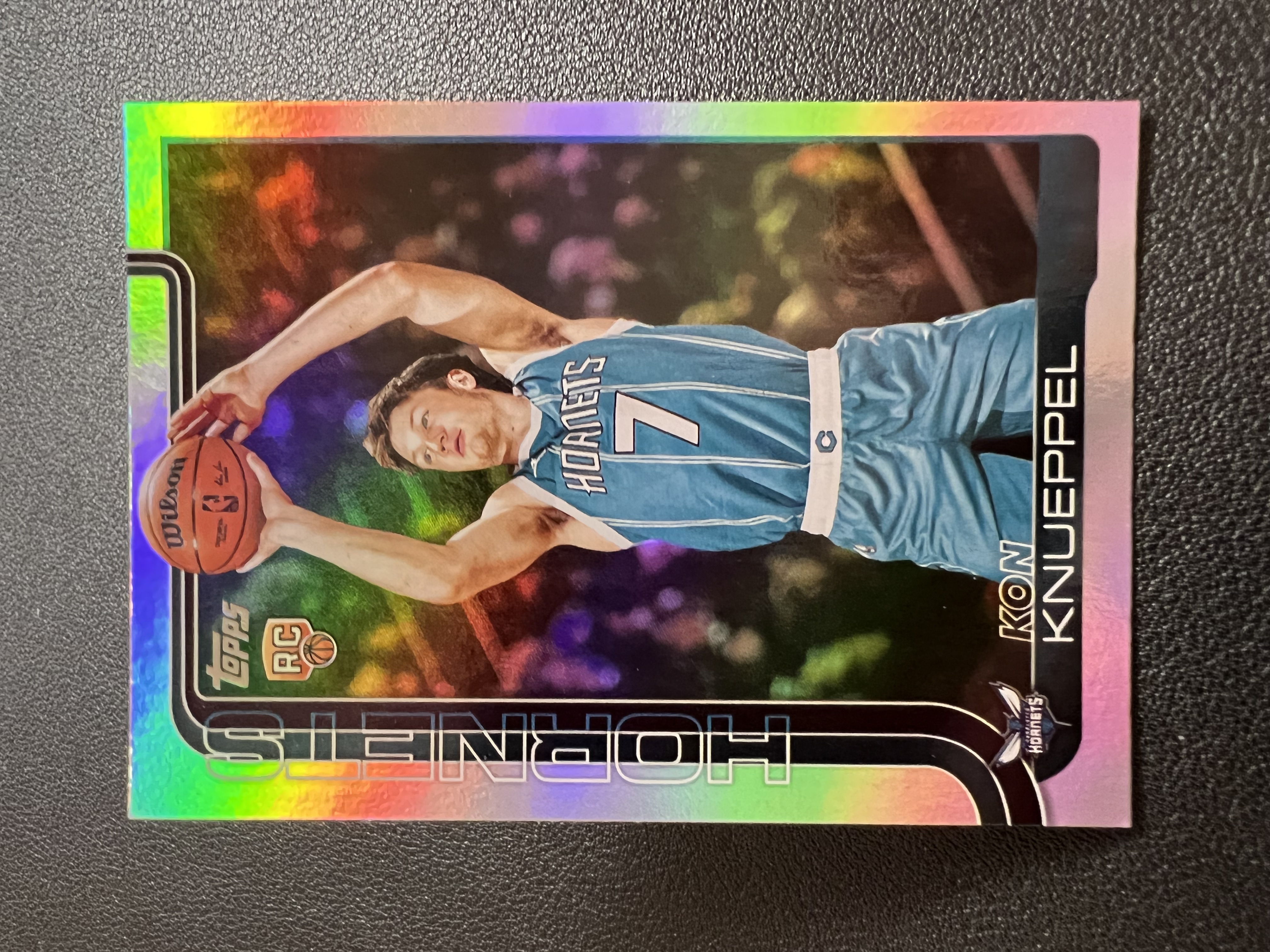 2025 Topps Flagship Kon Knueppel RC 【星佑代卖】黄蜂 新秀 康 克尼普尔 新秀RC 折射 银折 未来可期 收藏必备 航