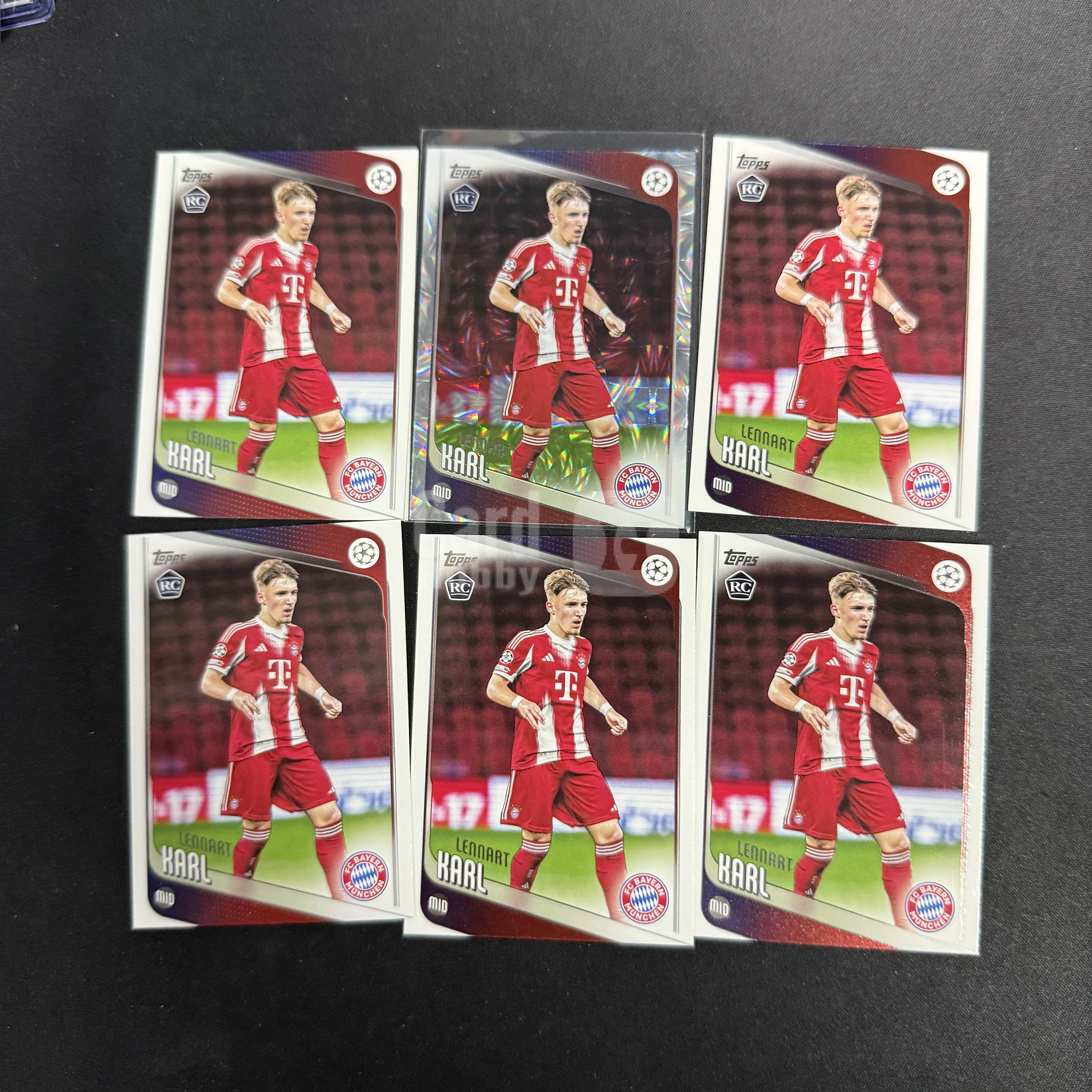 2025-26 Topps UCC LENNART KARL RC 【SC拍卖】樱花 新秀 卡尔 拜仁慕尼黑 银折 base lot 收藏必备(小樽之恋)