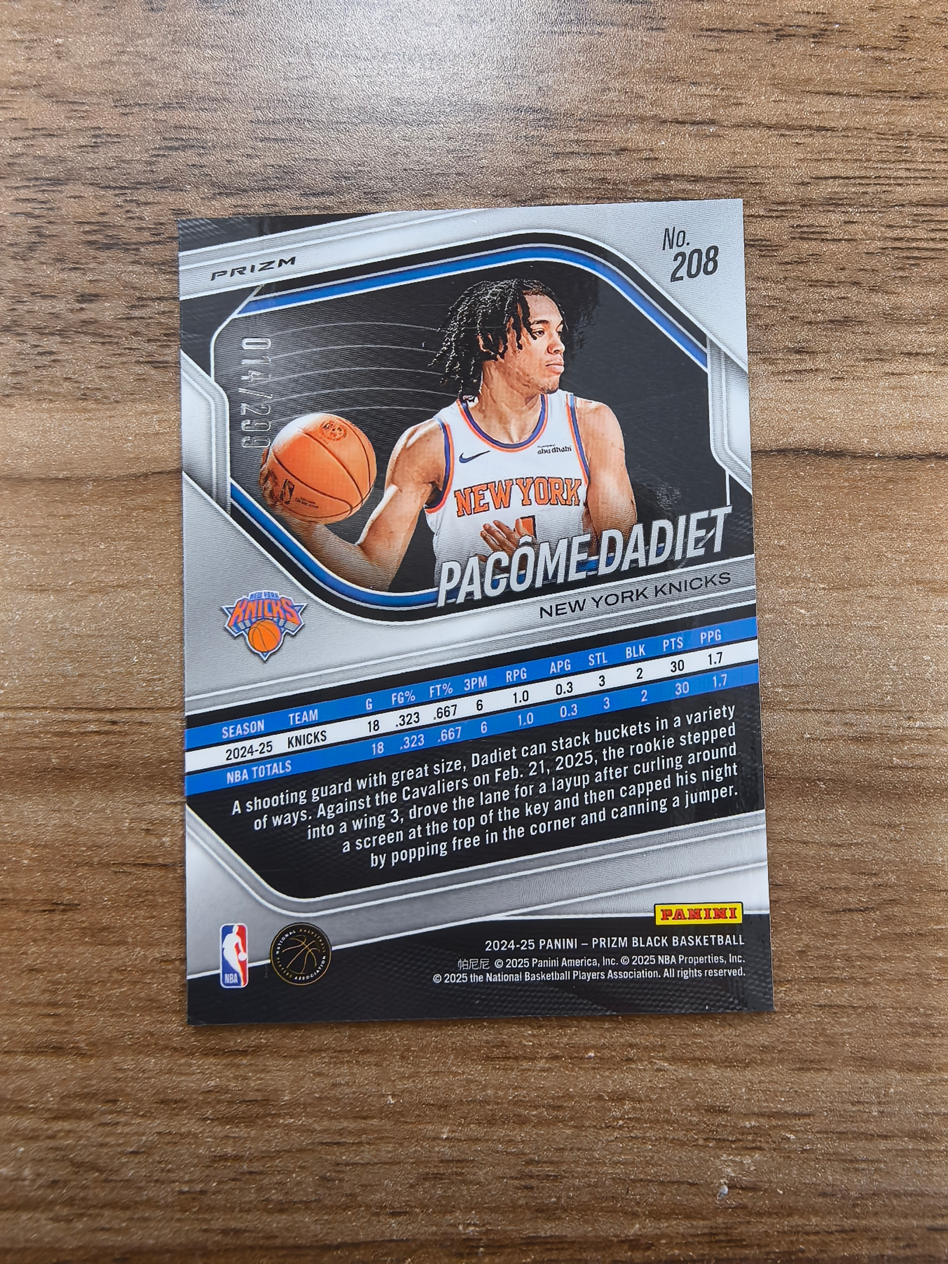 2024-25 Panini Prizm Black Pacome Dadiet RC 尼克斯 帕科姆达迪耶 新秀 014/299编 红折 折射 微瑕 实卡精美 卡品如图 收藏必入 流浪