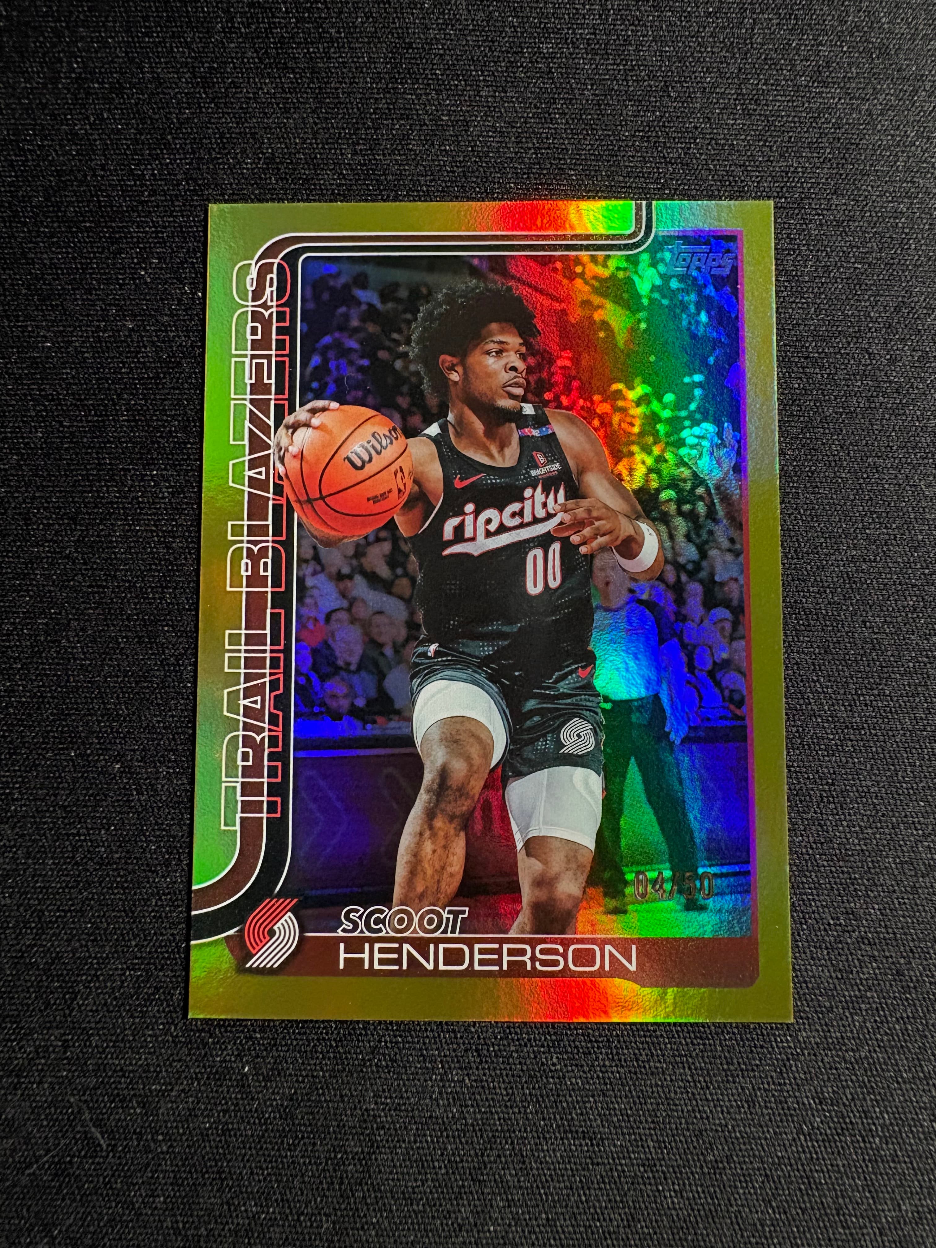 【VC拍卖0手费到卡预付90%】2025-26 topps 开拓者 斯库特 亨德森 50编 金折 选图帅气 实卡好看 收藏必备——派