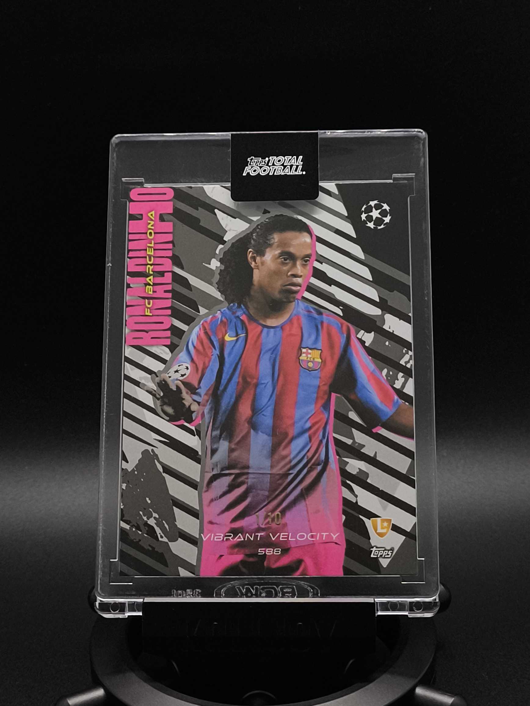 2025-26 Topps Total Football Ronaldinho 罗纳尔迪尼奥 小罗 巴塞罗那 巴西 1/10编 首编 TTF 原封砖